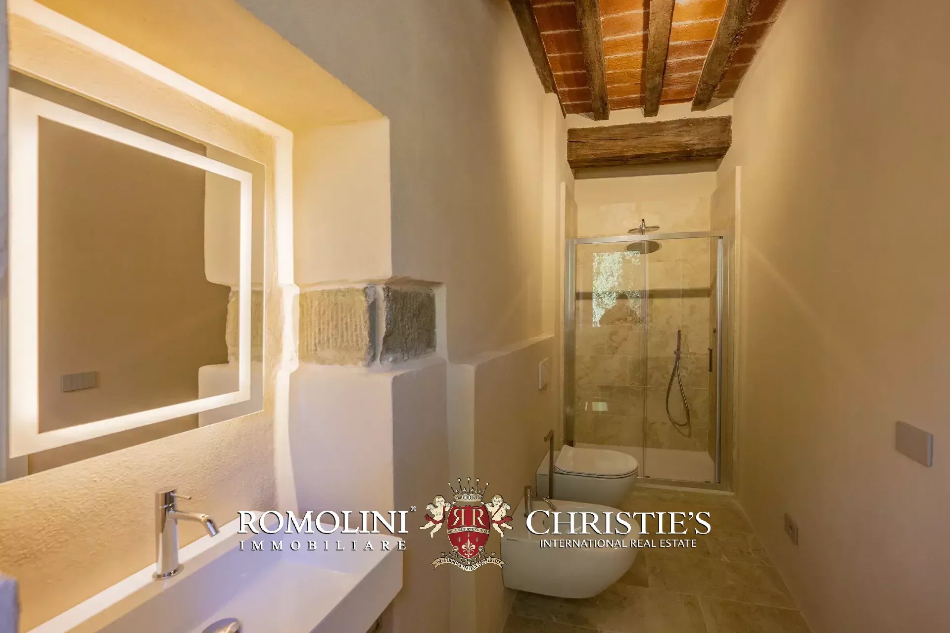 7 Bedroom Villa/Townhouse's Image 62