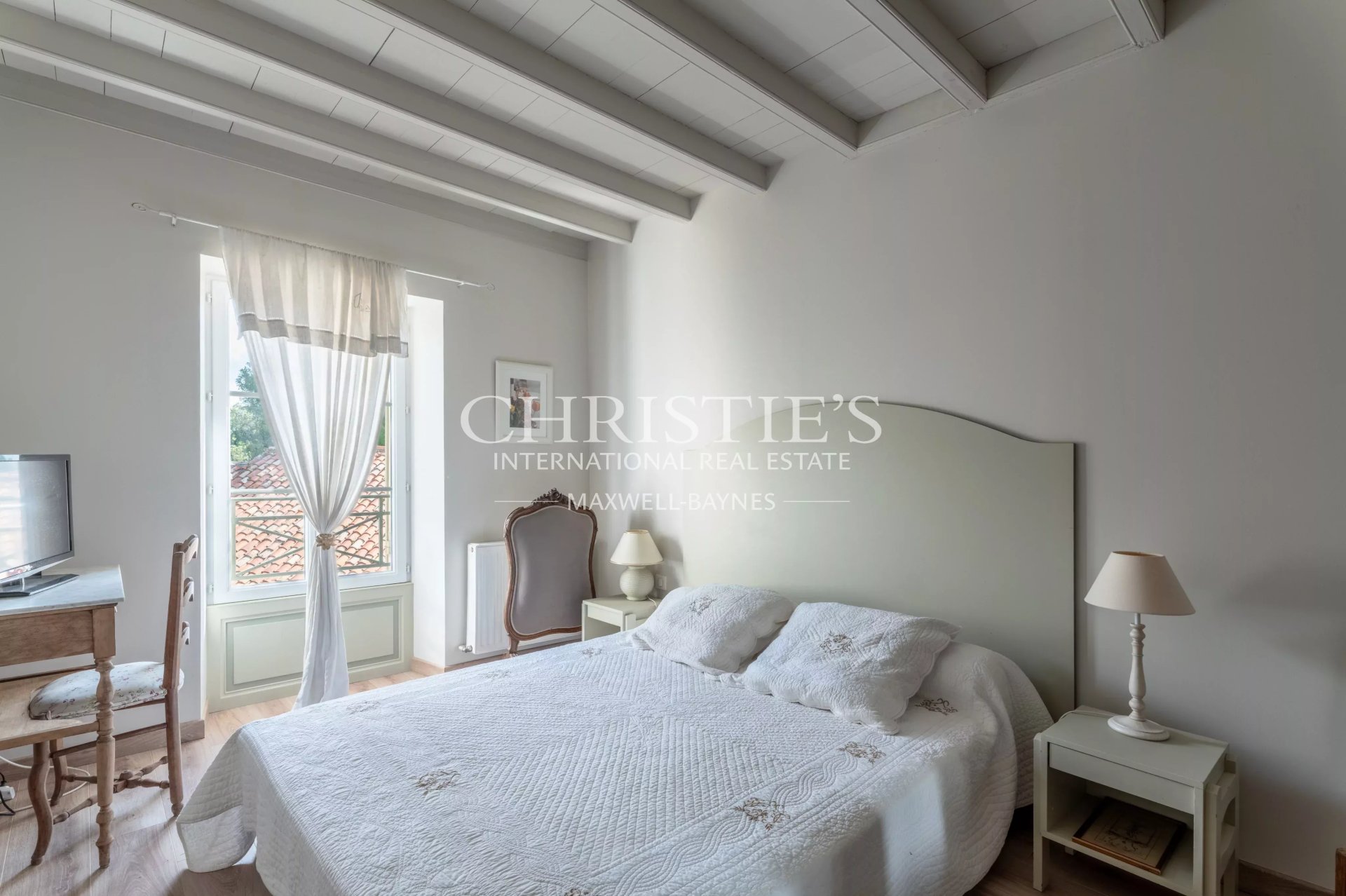 13 Bedroom Villa/Townhouse's Image 20