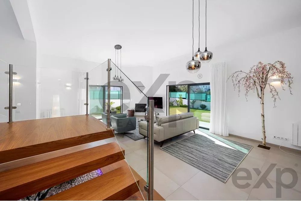 New T4 villa 5 min from Beach. 85948859 image 31