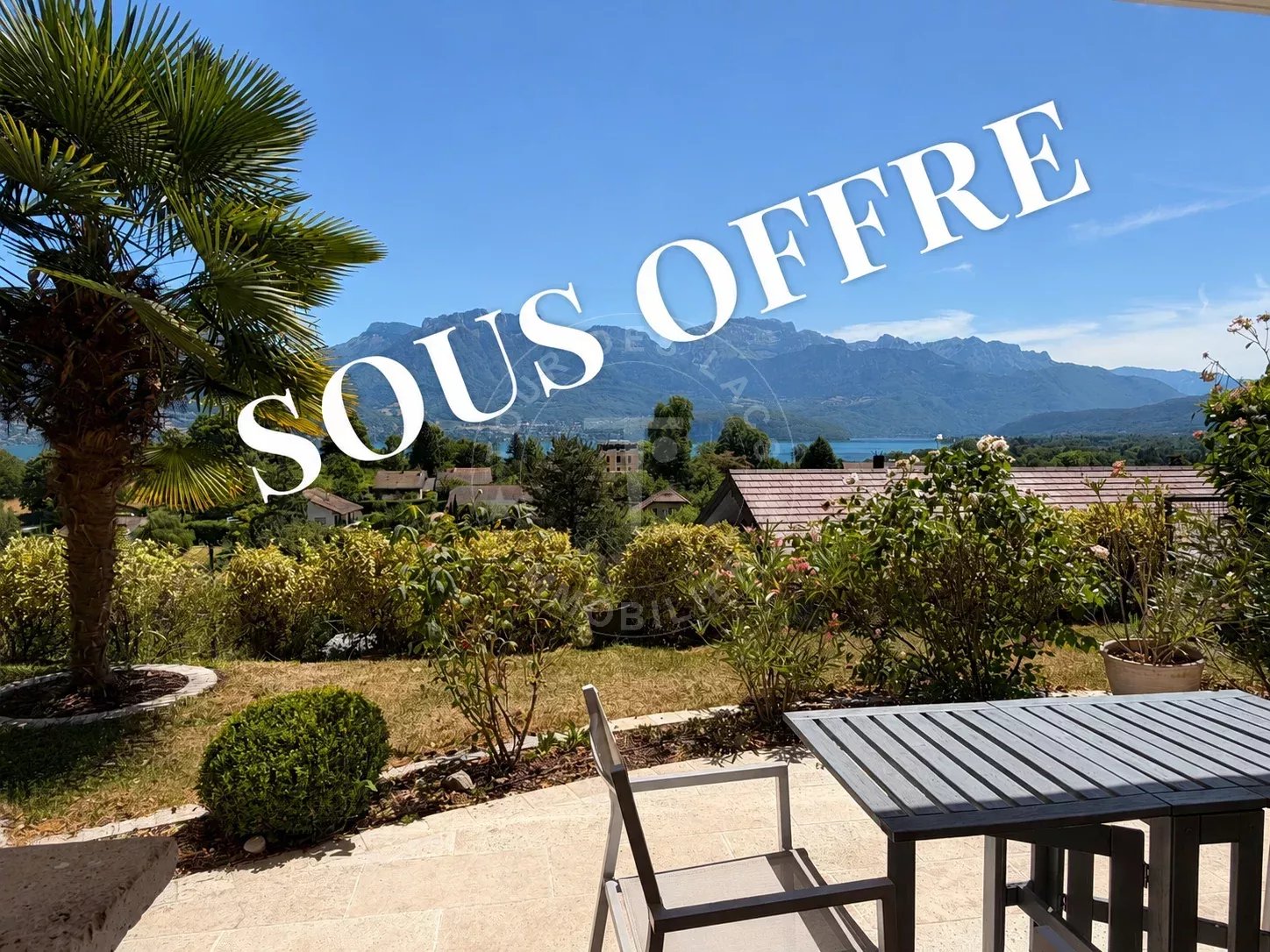 SOUS OFFRE - SÉVRIER – APPARTEMENT T4 AVEC JARDIN PRIVATIF ET VUE PANORAMIQUE SUR LE LAC D’ANNECY
