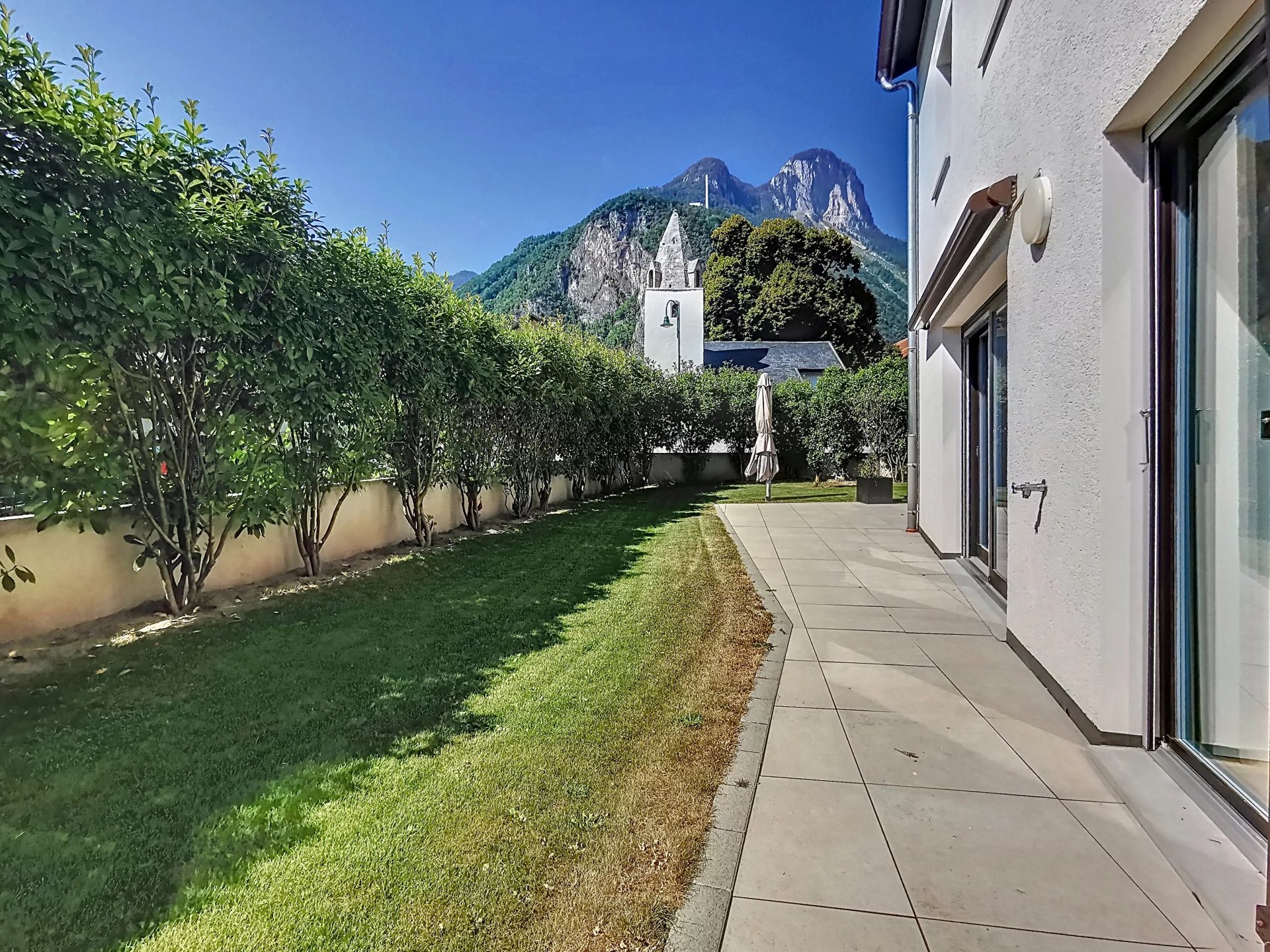 Appartement de 4.5 pièces dans le calme de Chessel