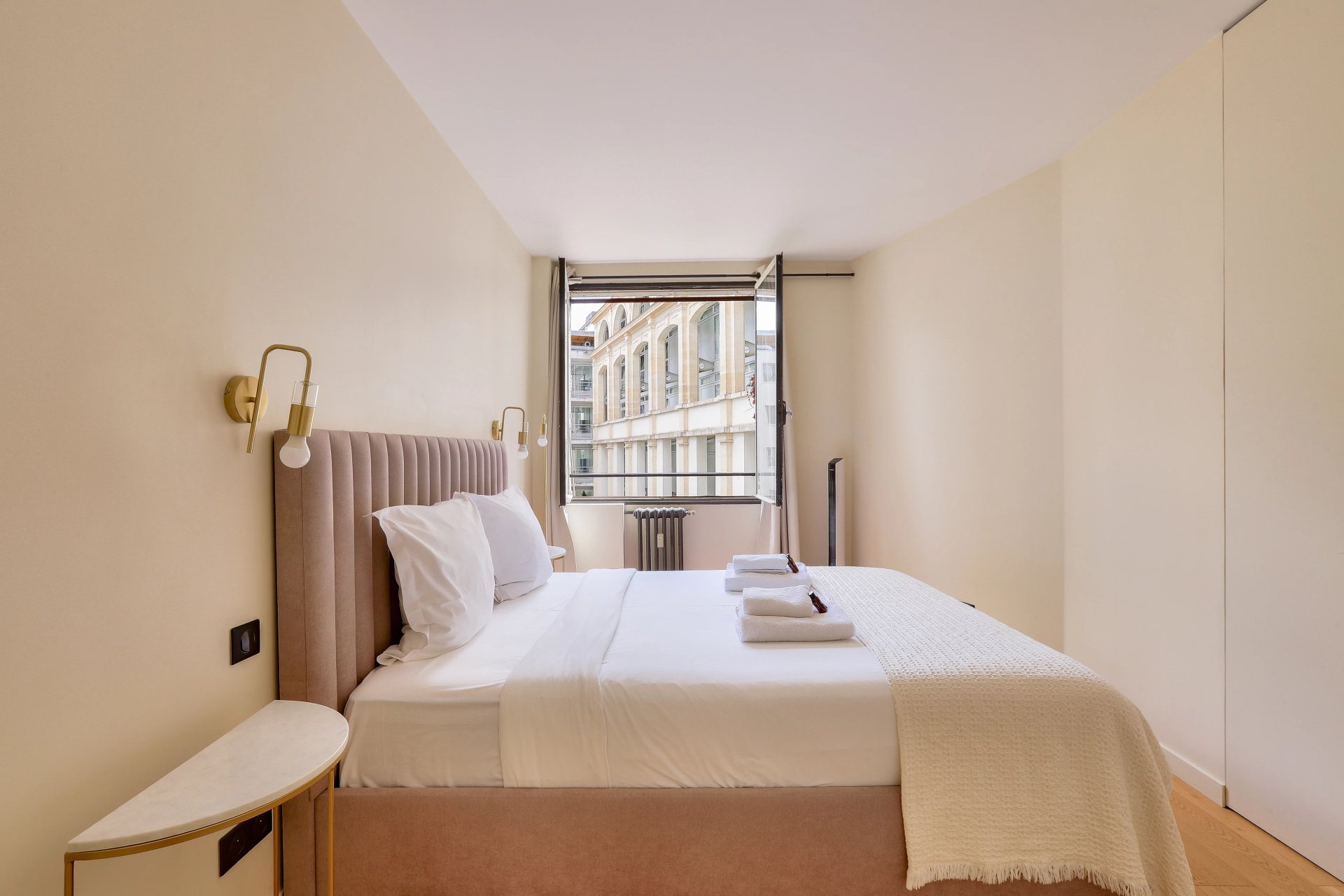 2 Bedroom Apartment/Flat's Image 3