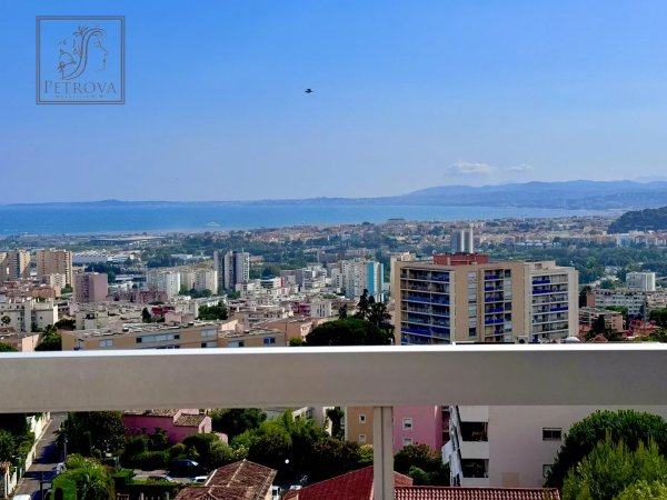 Luxury 2-Bedroom Apartment Nice | Prestigious Family Estate Investment — photo 2