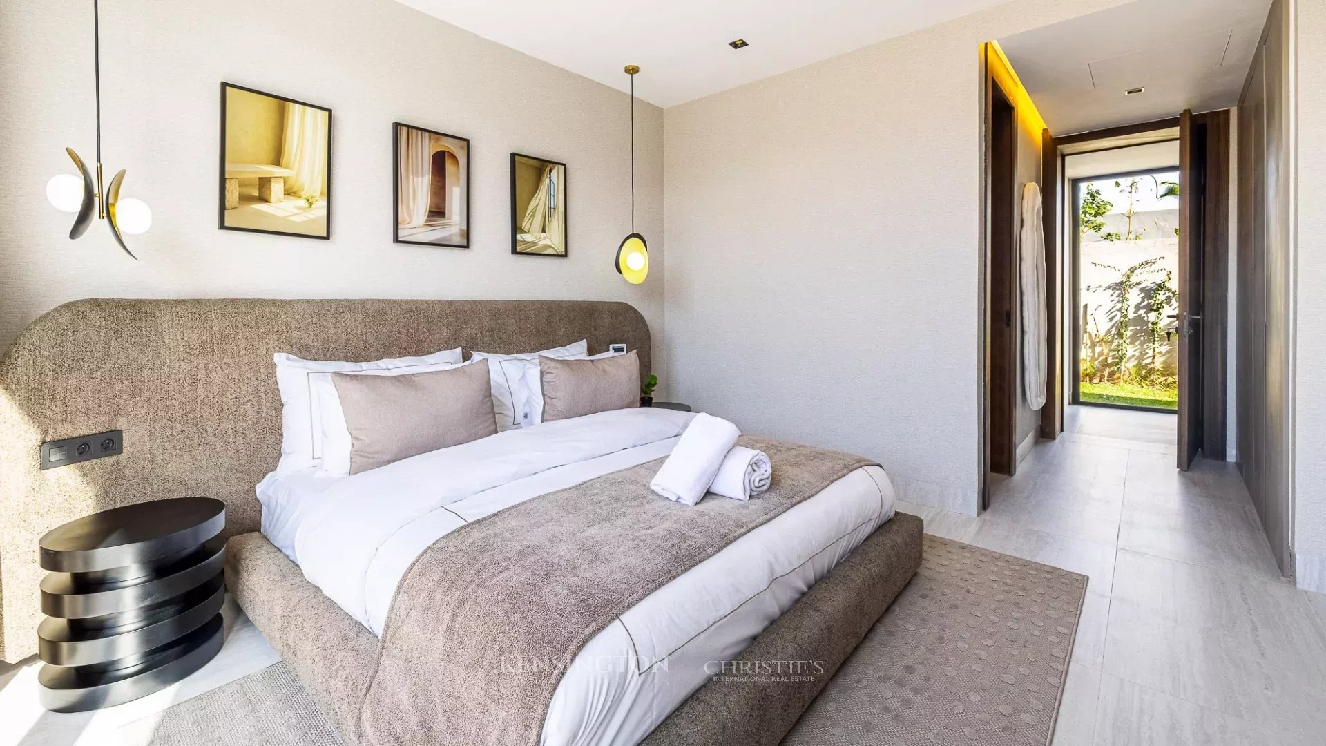 5 Bedroom Villa/Townhouse's Image 21