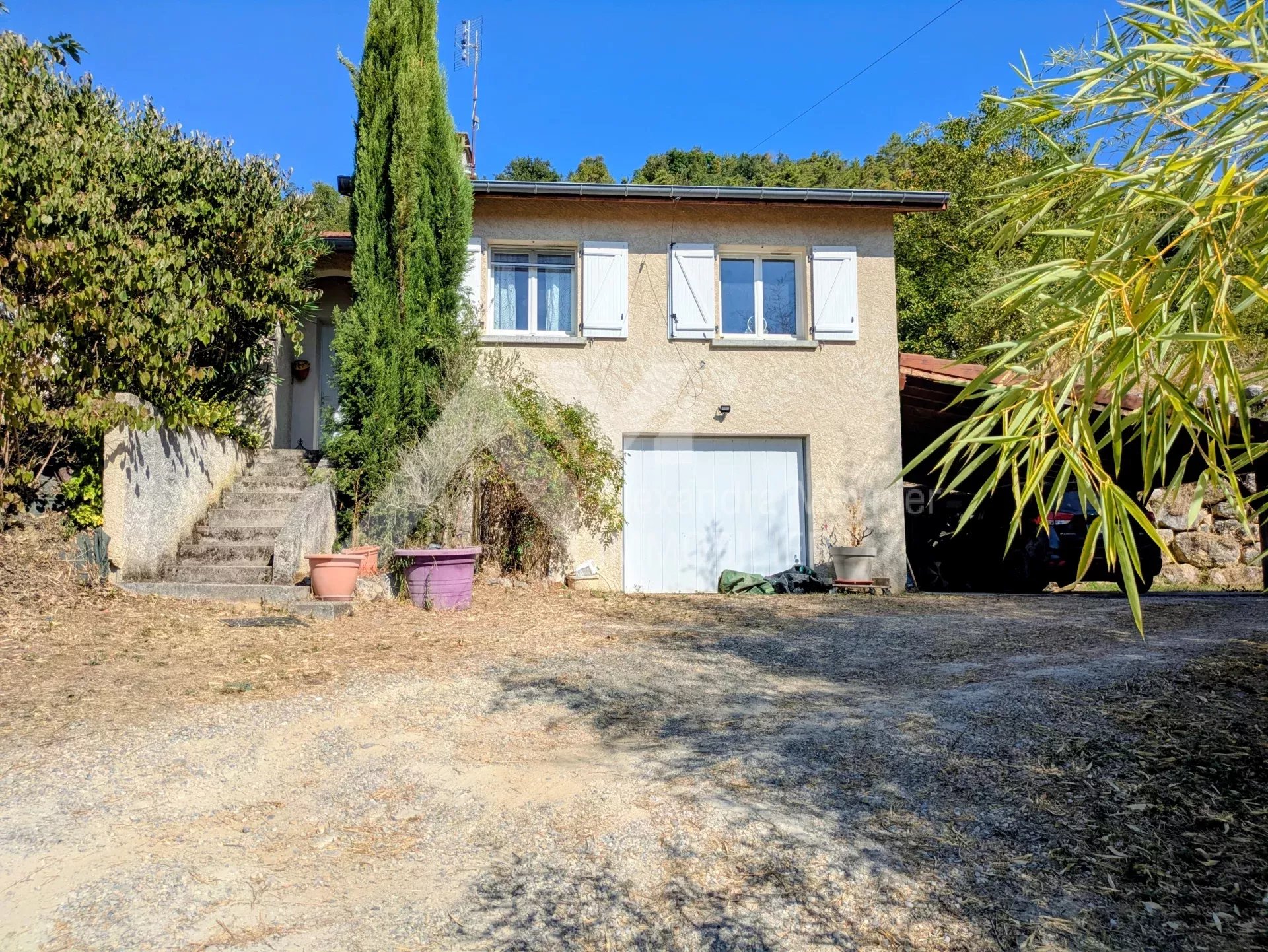 Agence immobilière de 