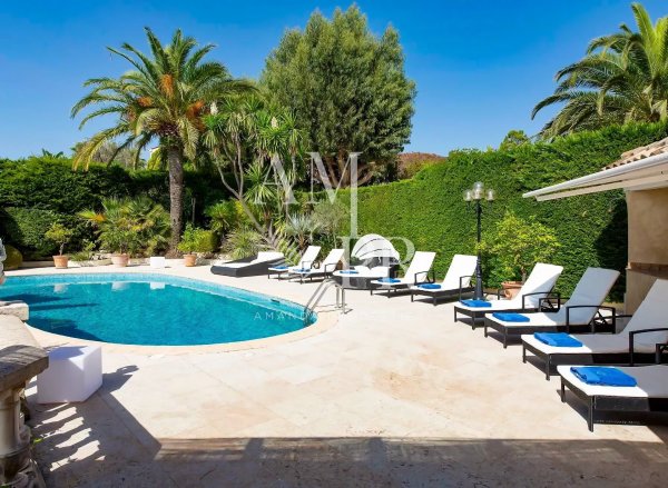 Luxury Family Estate in Cannes: Panoramic Sea View Villa for Sale — photo 7