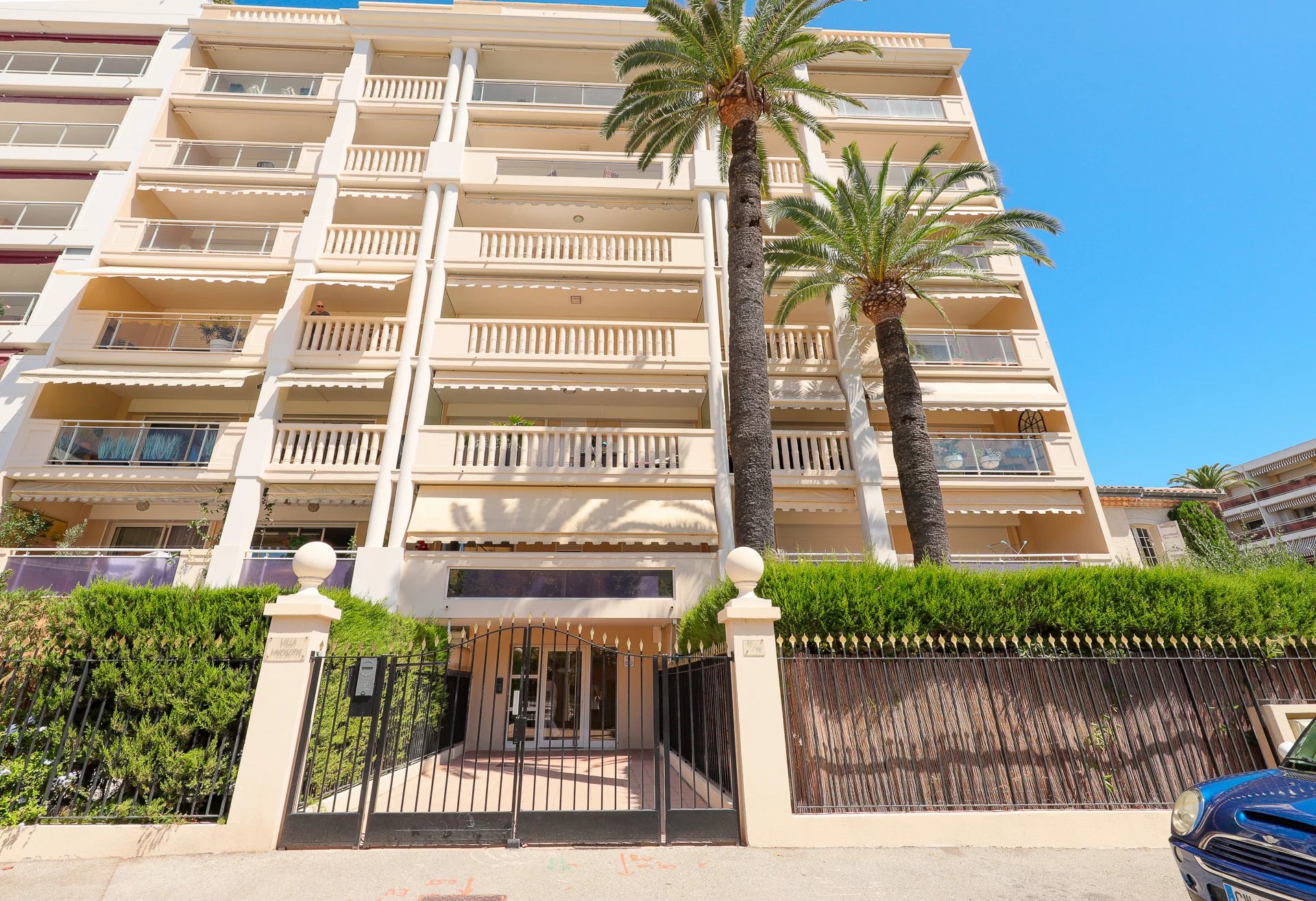 Agence immobilière de 