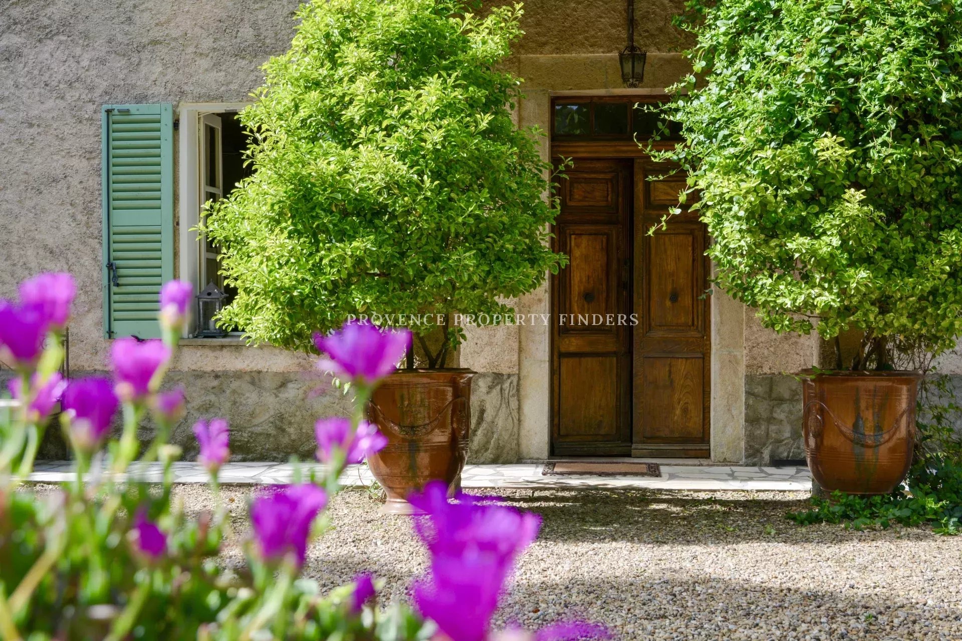 Agence immobilière de 