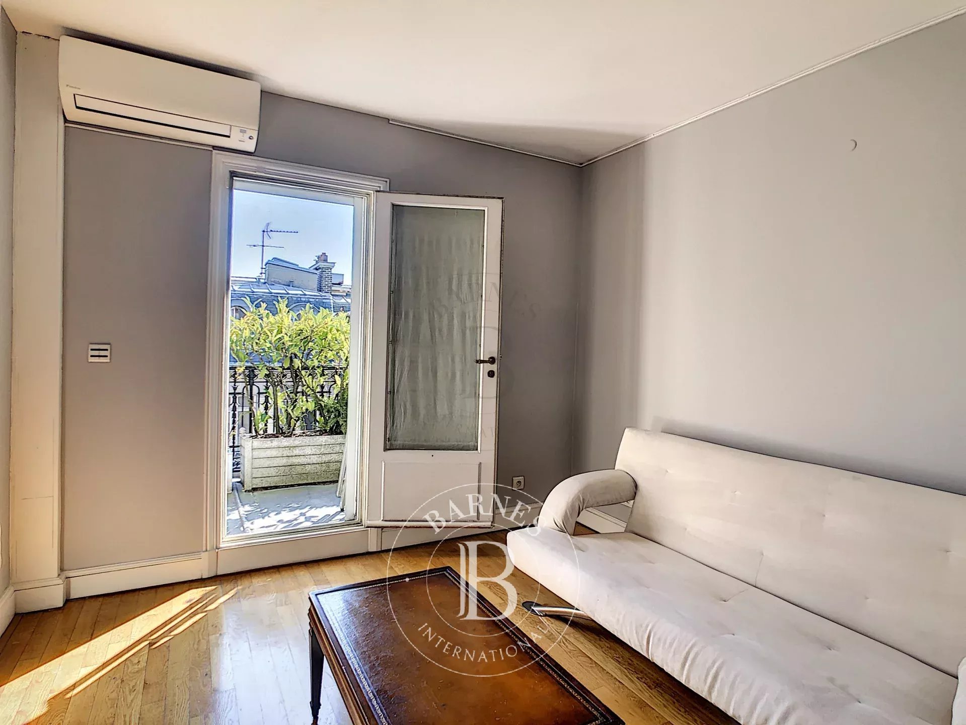 Paris  - Duplex 3 Bedrooms - picture 8