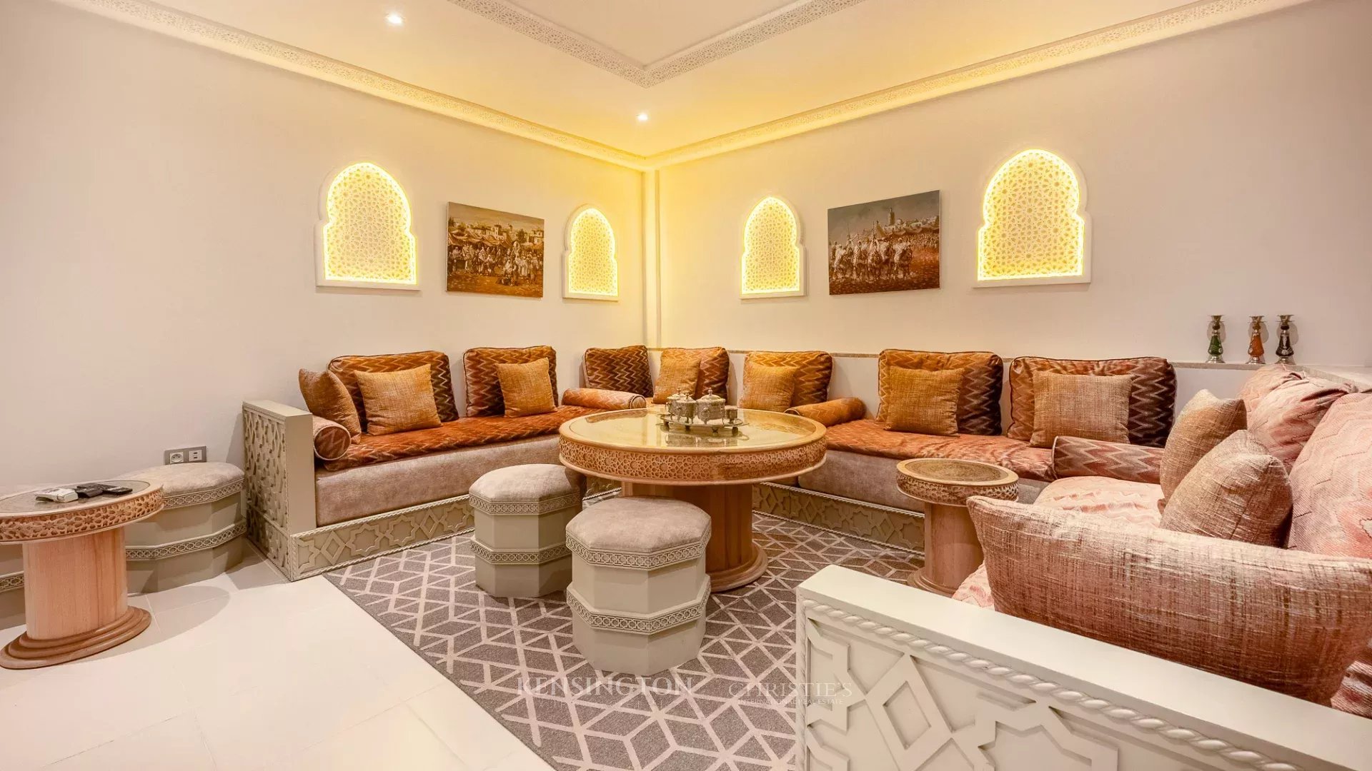 6 Bedroom Villa/Townhouse's Image 19