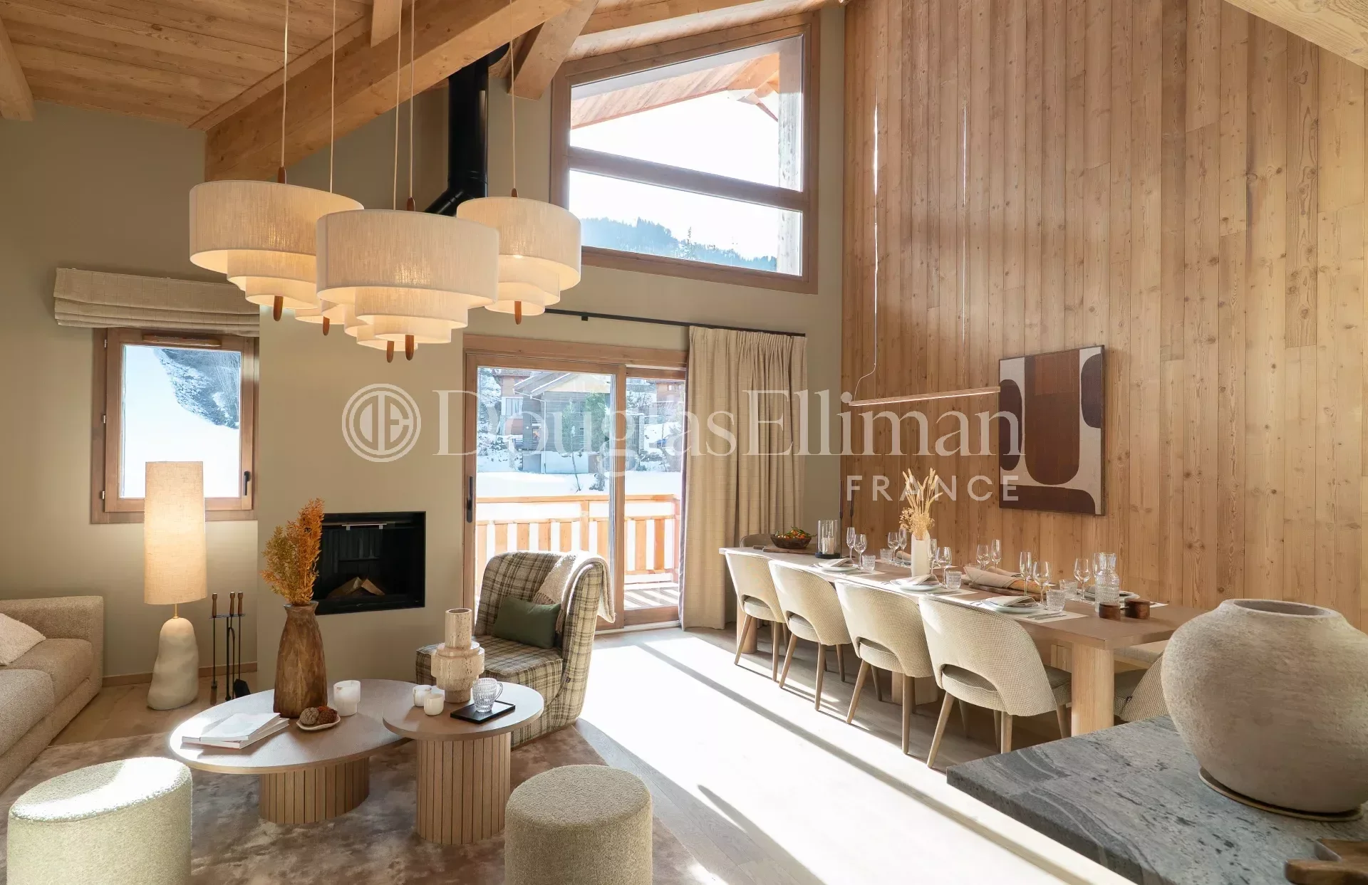 Front de neige, luxueux chalet- appartement Duplex 5 pièces Cabine, Courchevel - Image nᵒ2