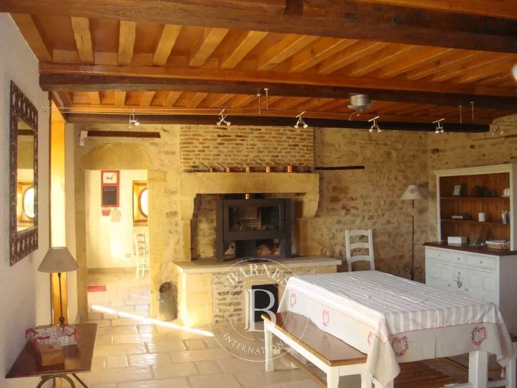 Saint-Christophe-en-Brionnais  - Maison 7 Pi&egrave;ces 3 Chambres - picture 4