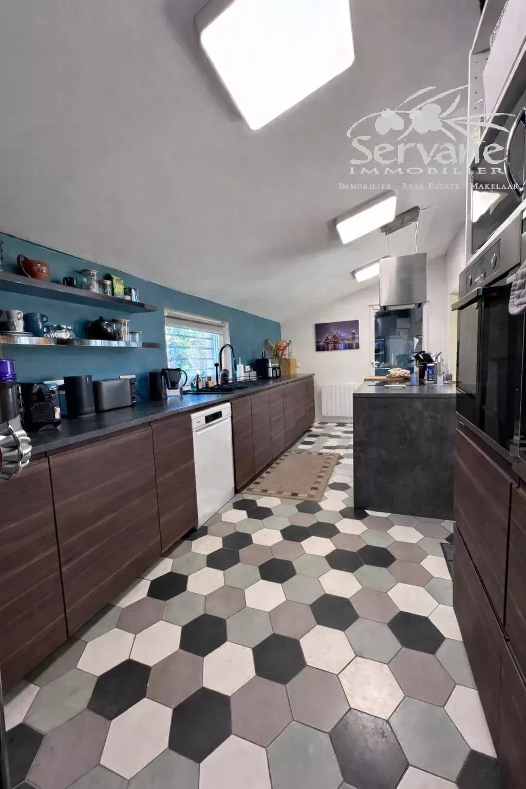 ENTRECASTEAUX RENOVATED VILLA