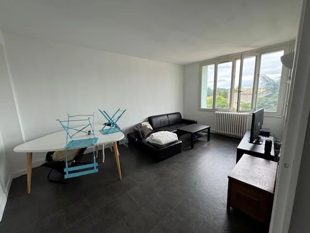 APPARTEMENT DE TYPE 3 + BALCON + CAVE A VALENCE (26000)