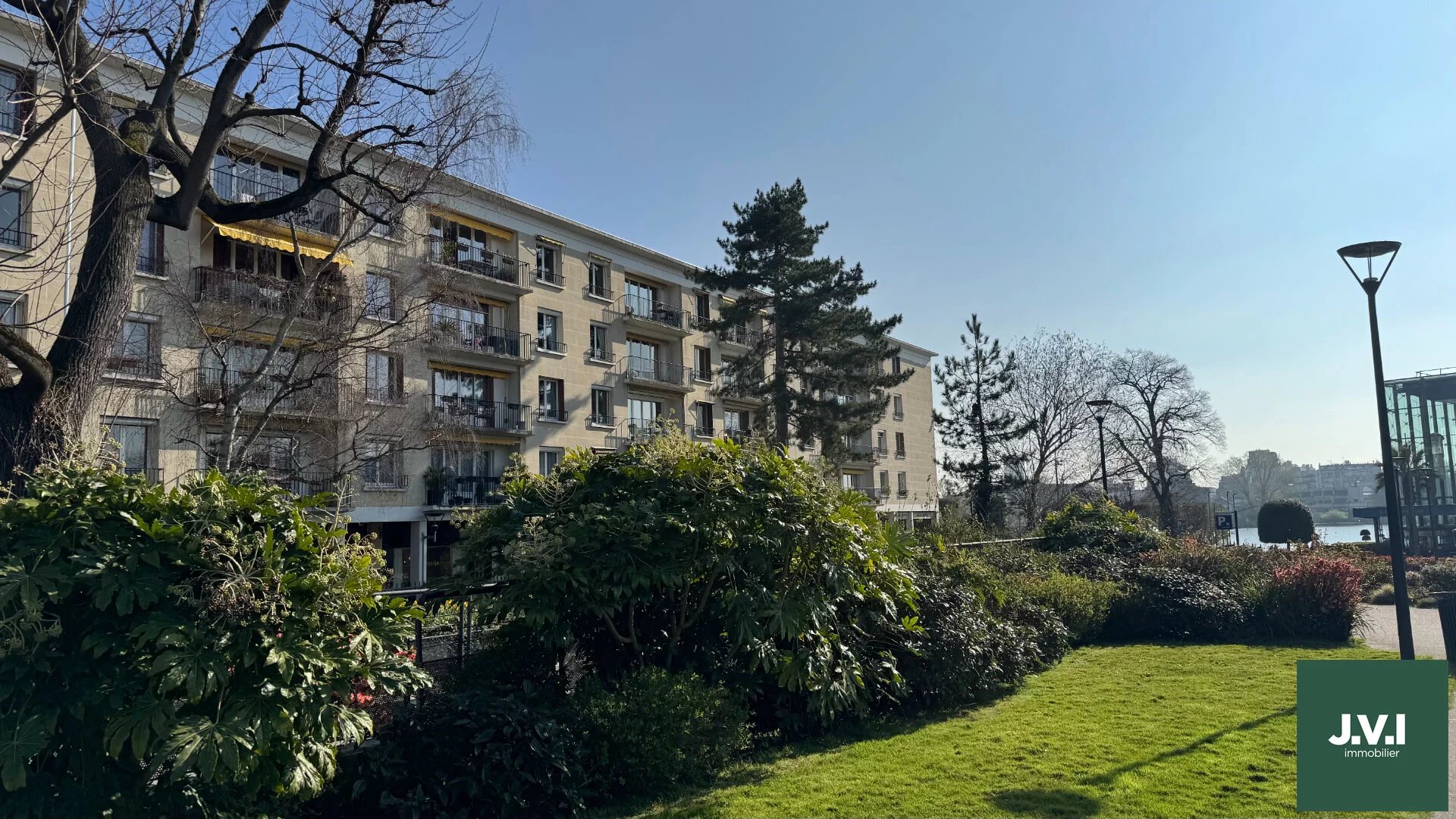 A VENDRE Enghien les bains Appartement 2 pièces 56 m²