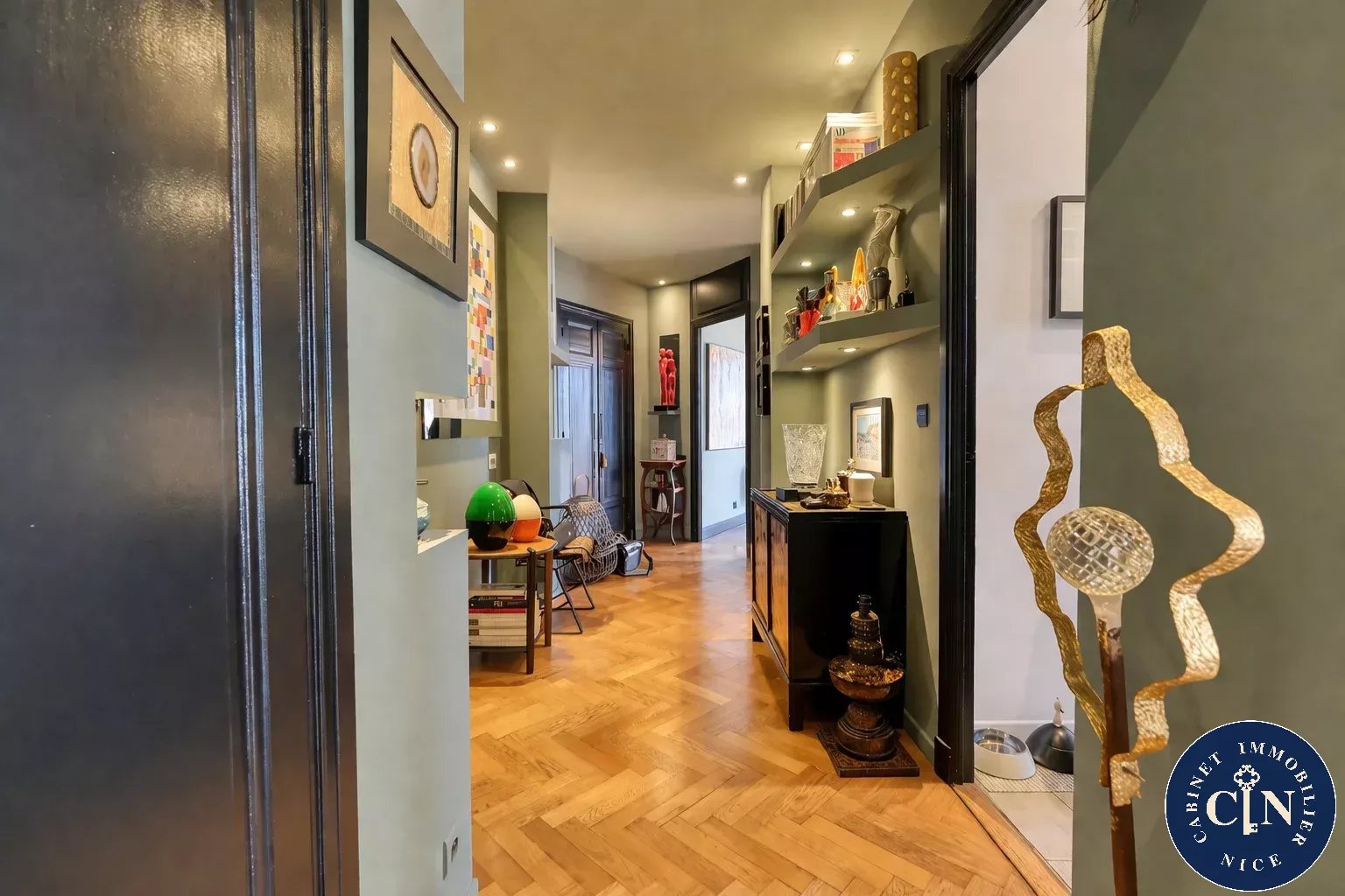 2 pièces 77 m² - Atypique -  Vue dégagée sur les collines - Musiciens — photo 17