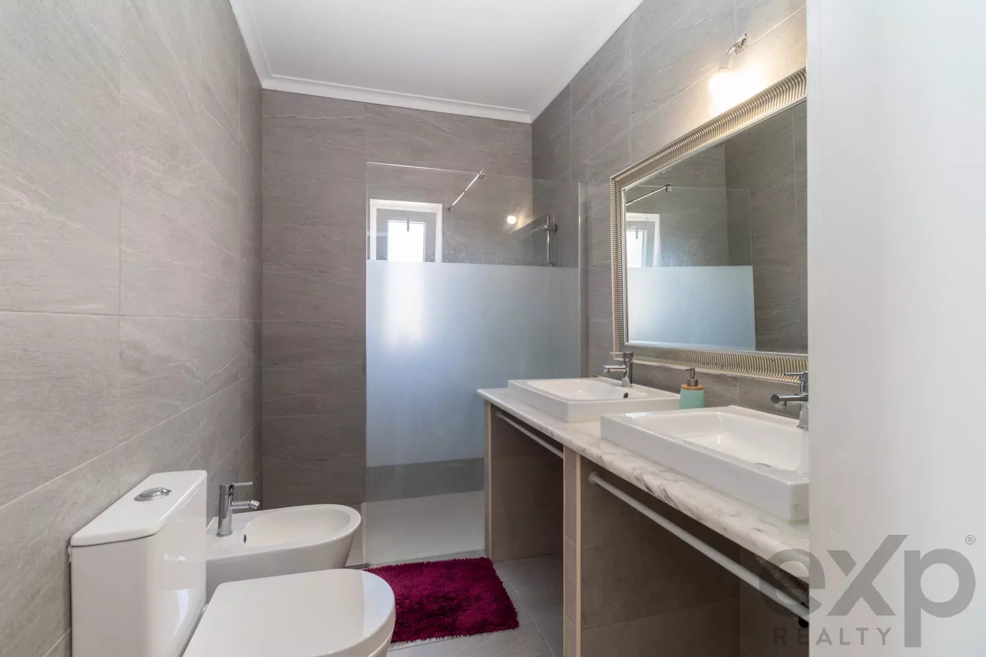 Luxury Equestrian Property + Guest House 85992157 image 48