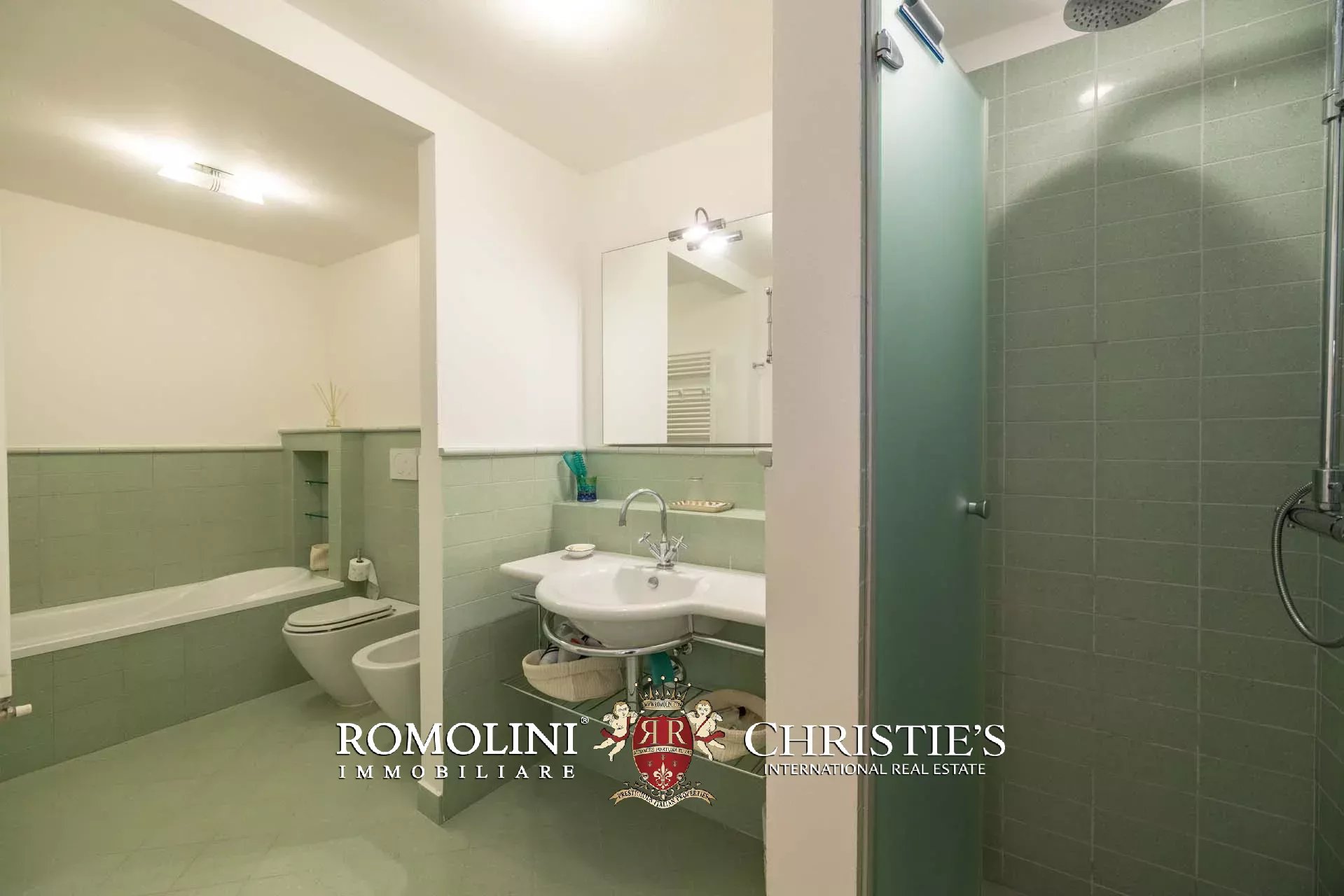 37 Bedroom Villa/Townhouse's Image 52