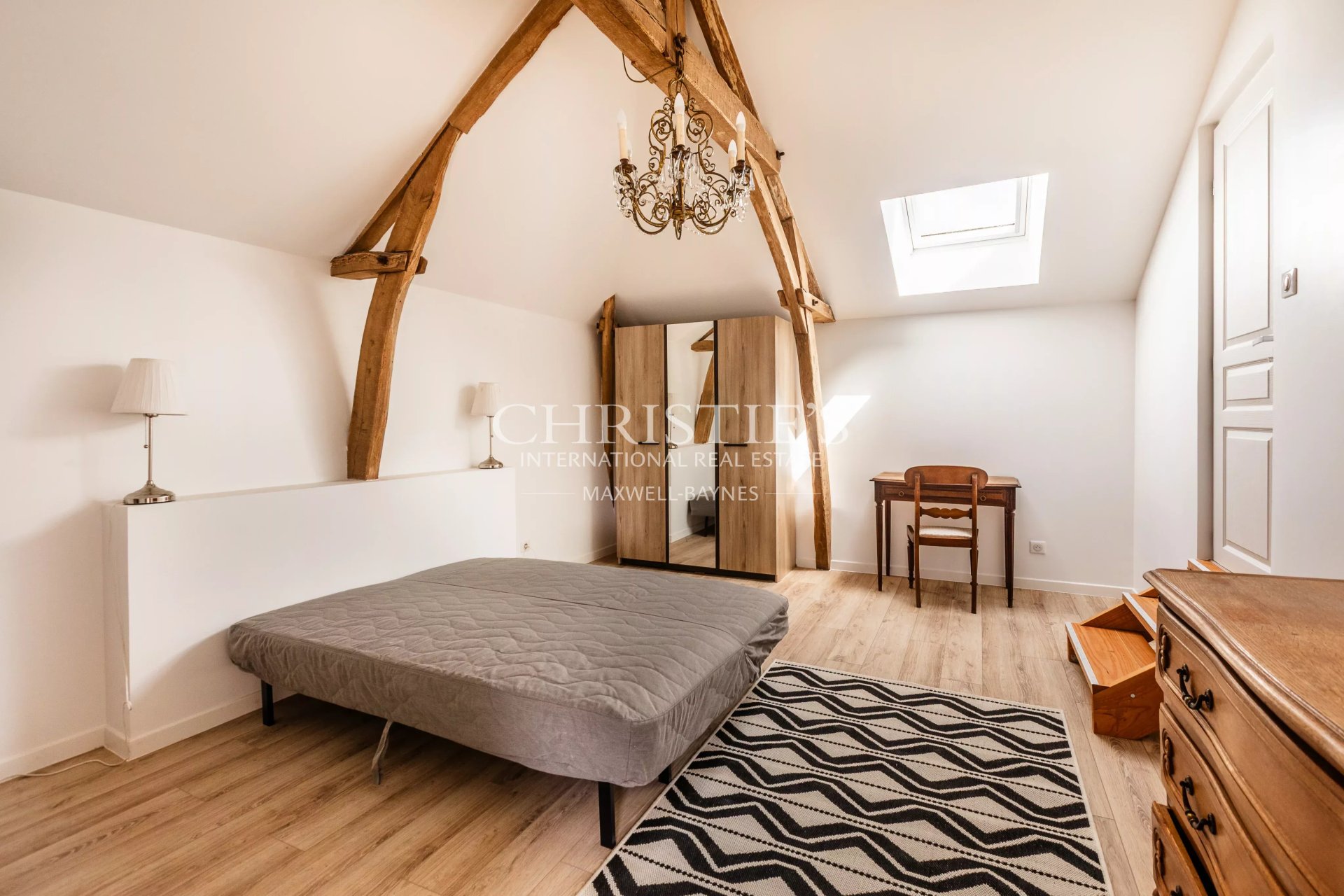 5 Bedroom Villa/Townhouse's Image 27