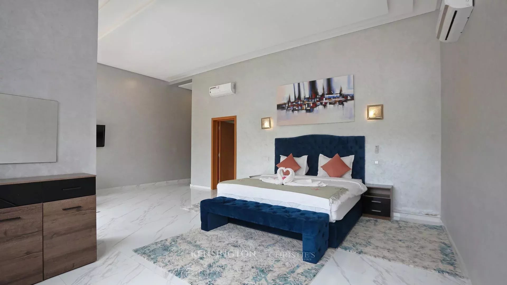 7 Bedroom Villa/Townhouse's Image 16