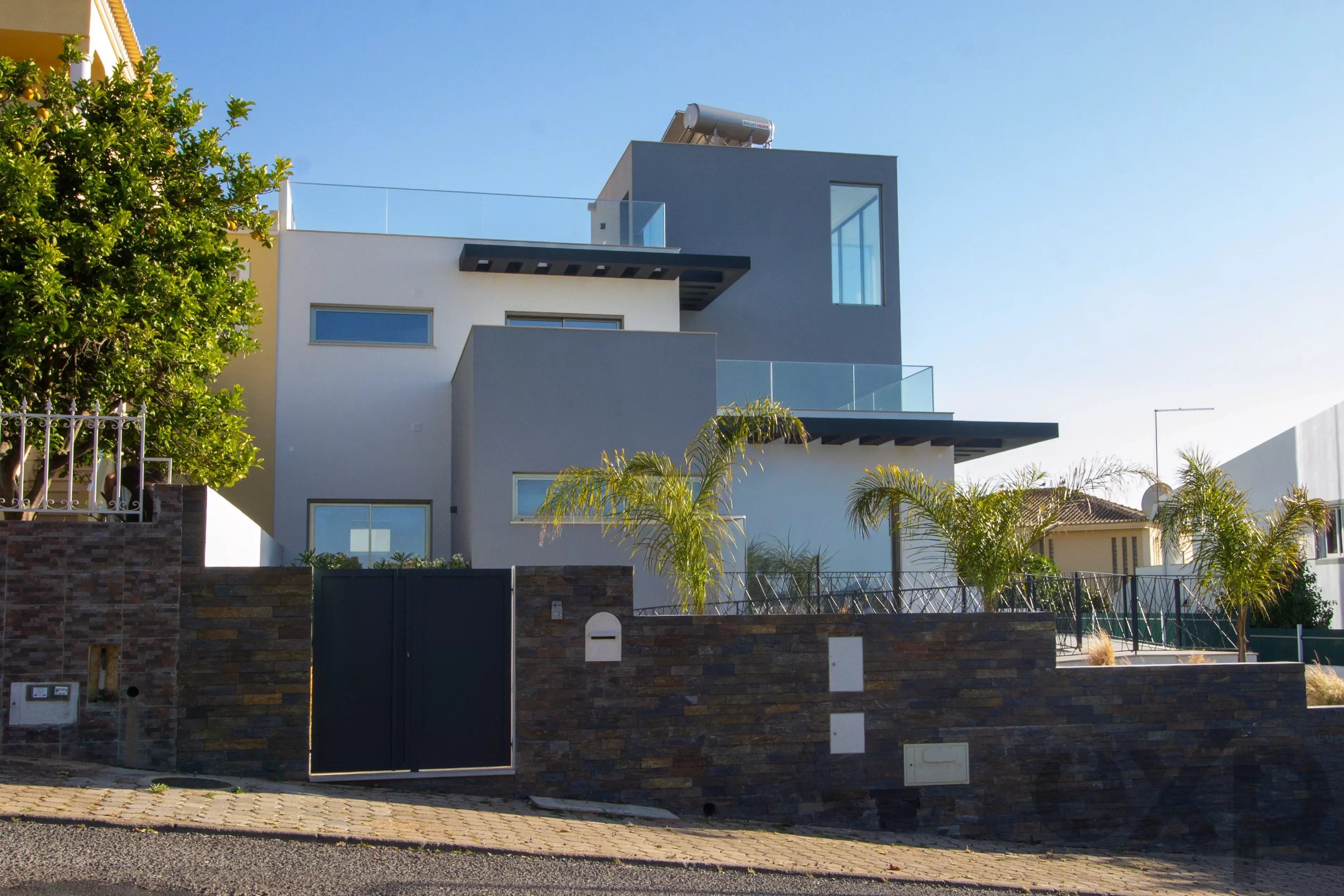 Luxury Contemporary Home with Sea View in Ferragudo 87049638 image 2