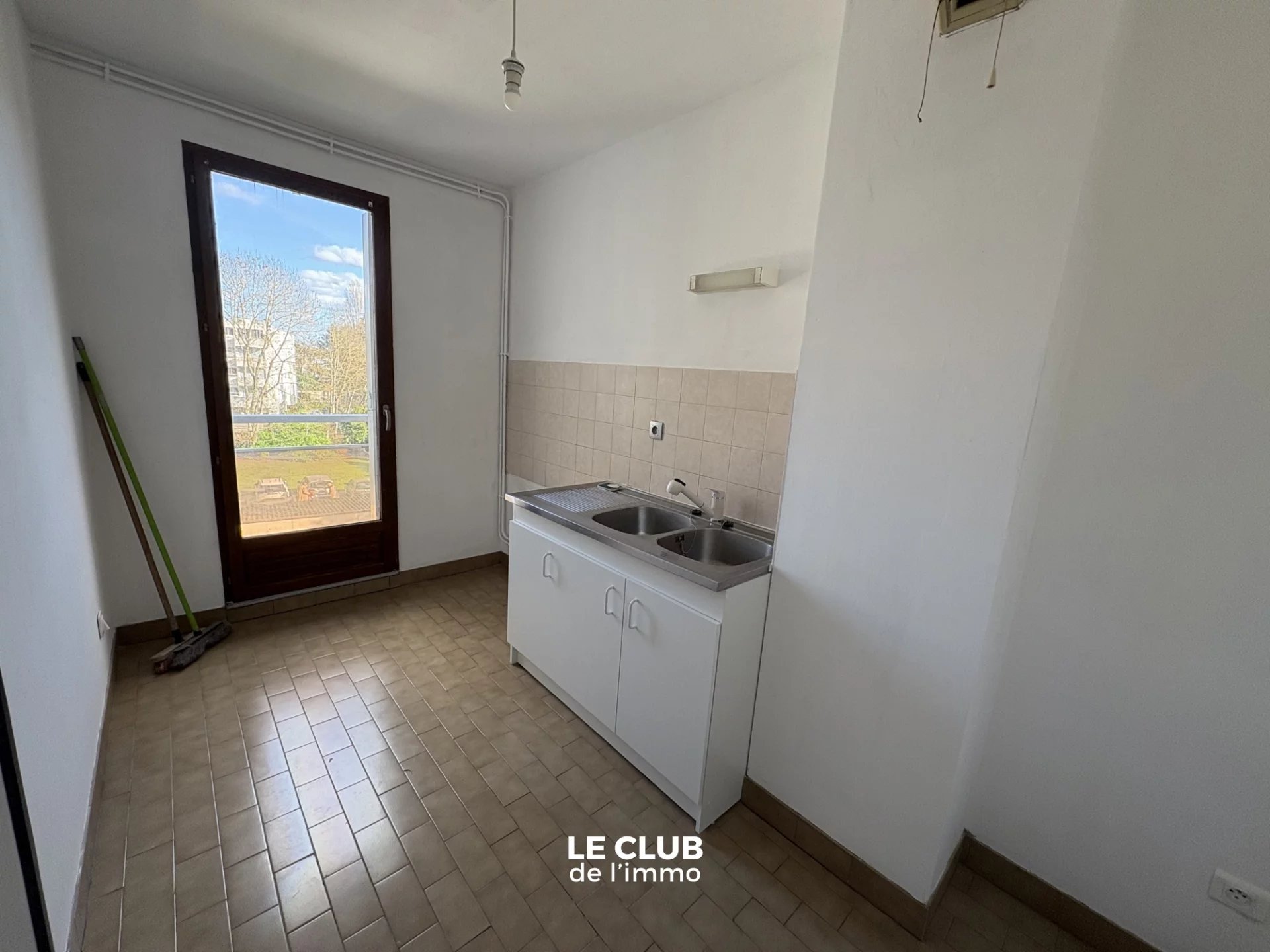 APPARTEMENT TYPE 2 - QUARTIER MOUILLERE - Photo 3