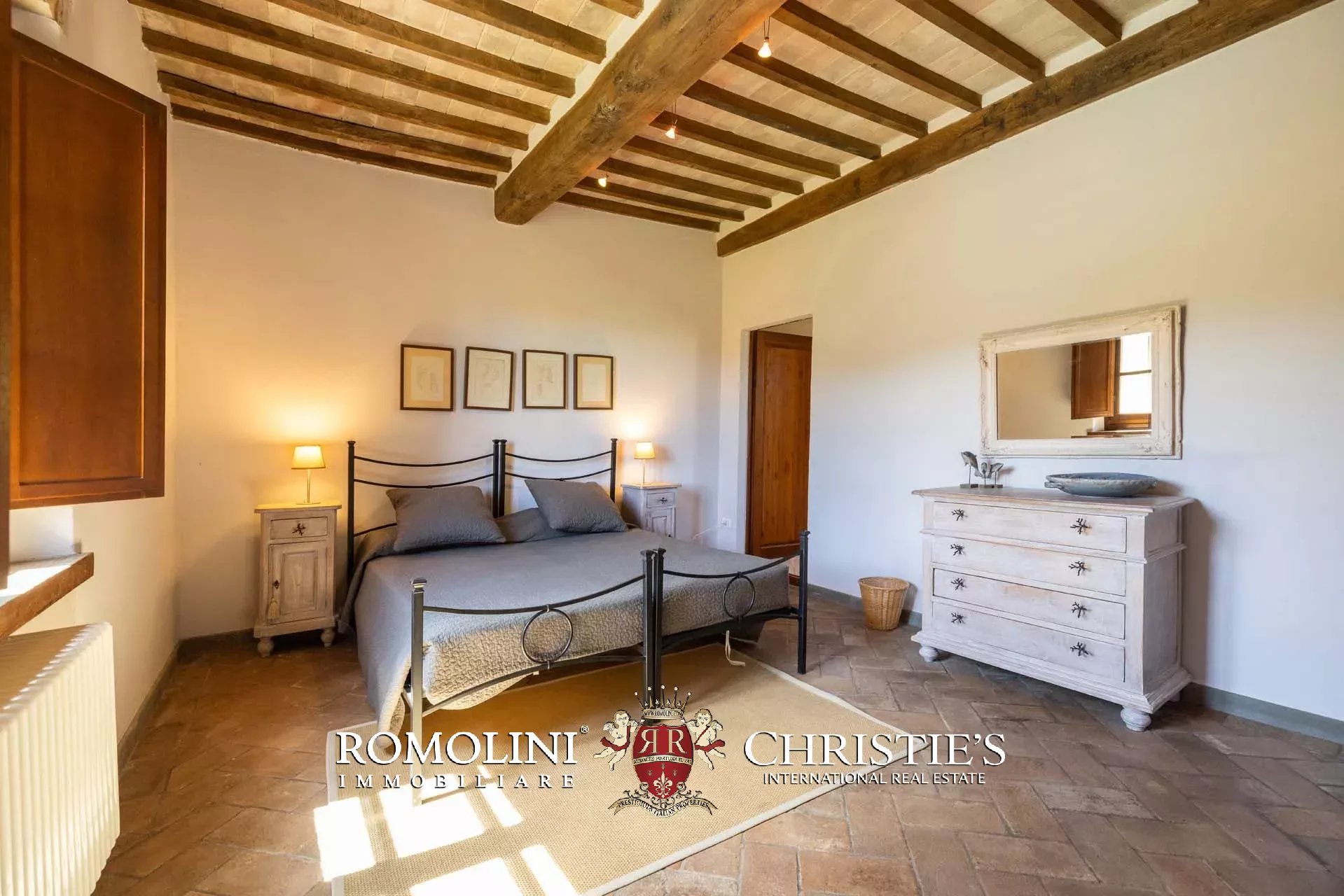 9 Bedroom Villa/Townhouse's Image 65