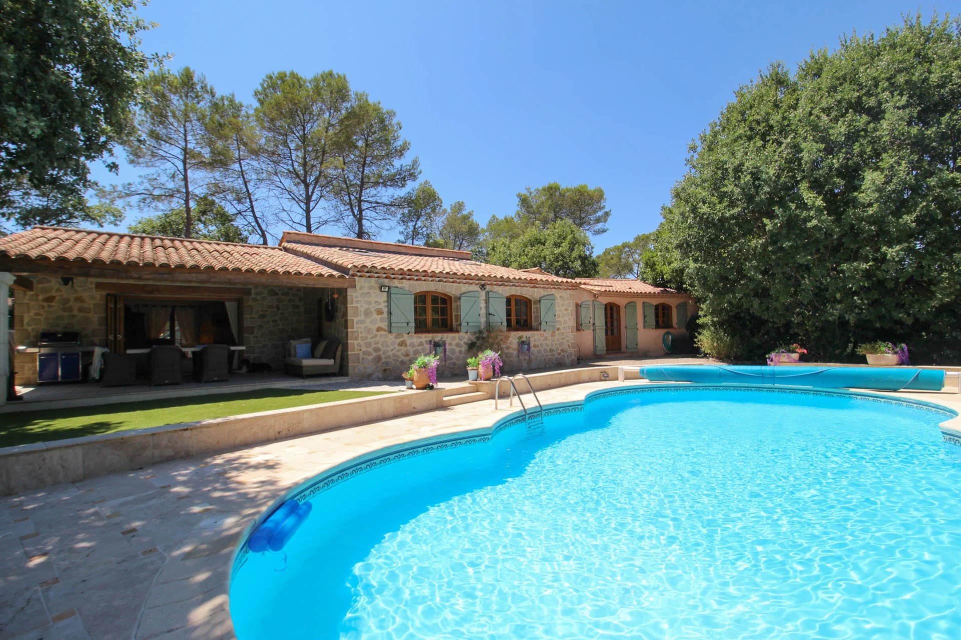 Charming 3 Bedroom Villa with Pool and Garage - Fayence Charming 3 Bedroom Villa with Pool and Garage - Fayence
