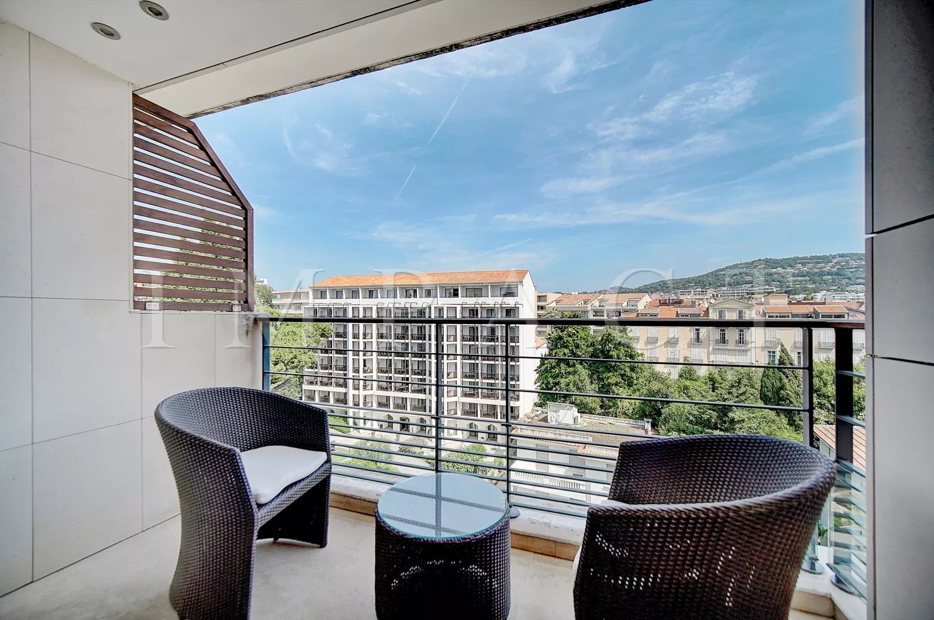 Location Très belle appartement en plein centre de Cannes