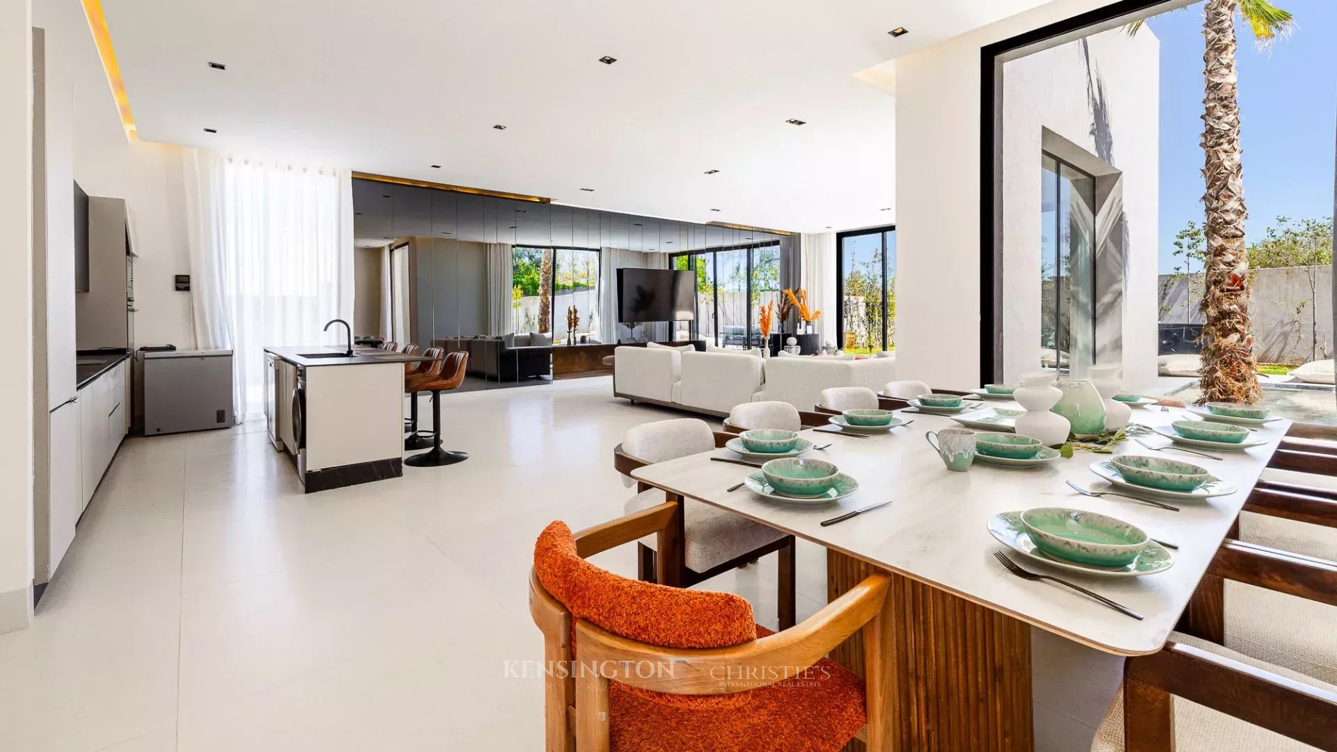 6 Bedroom Villa/Townhouse's Image 12