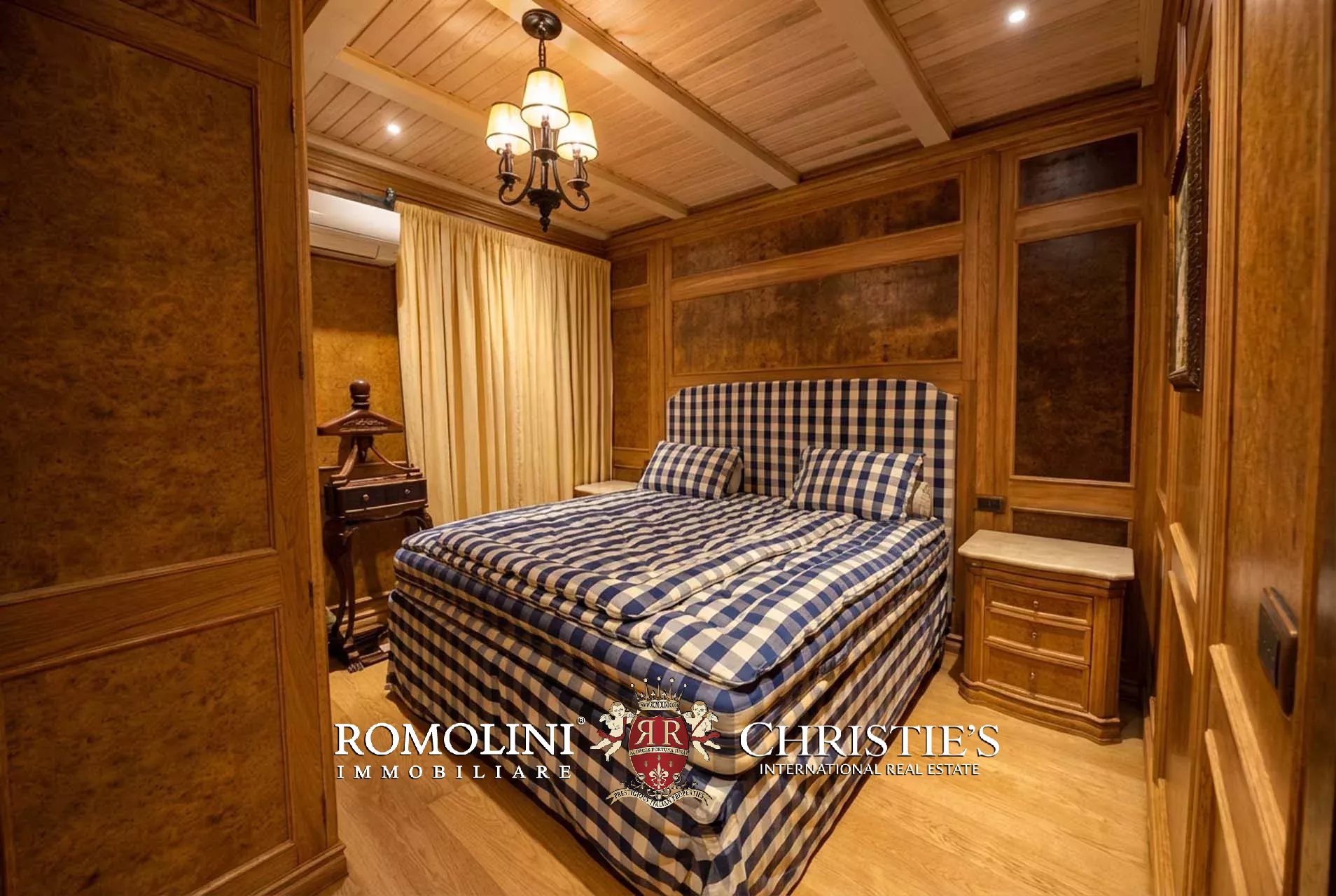 5 Bedroom Villa/Townhouse's Image 33