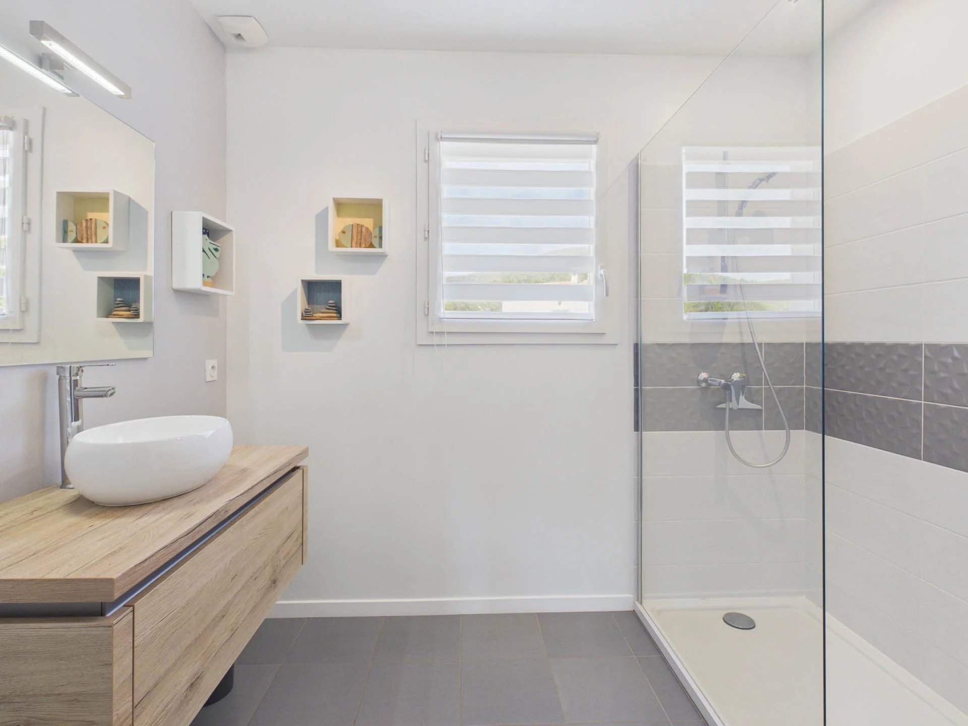 Modern high-quality villa with 4 bedrooms - Seillans