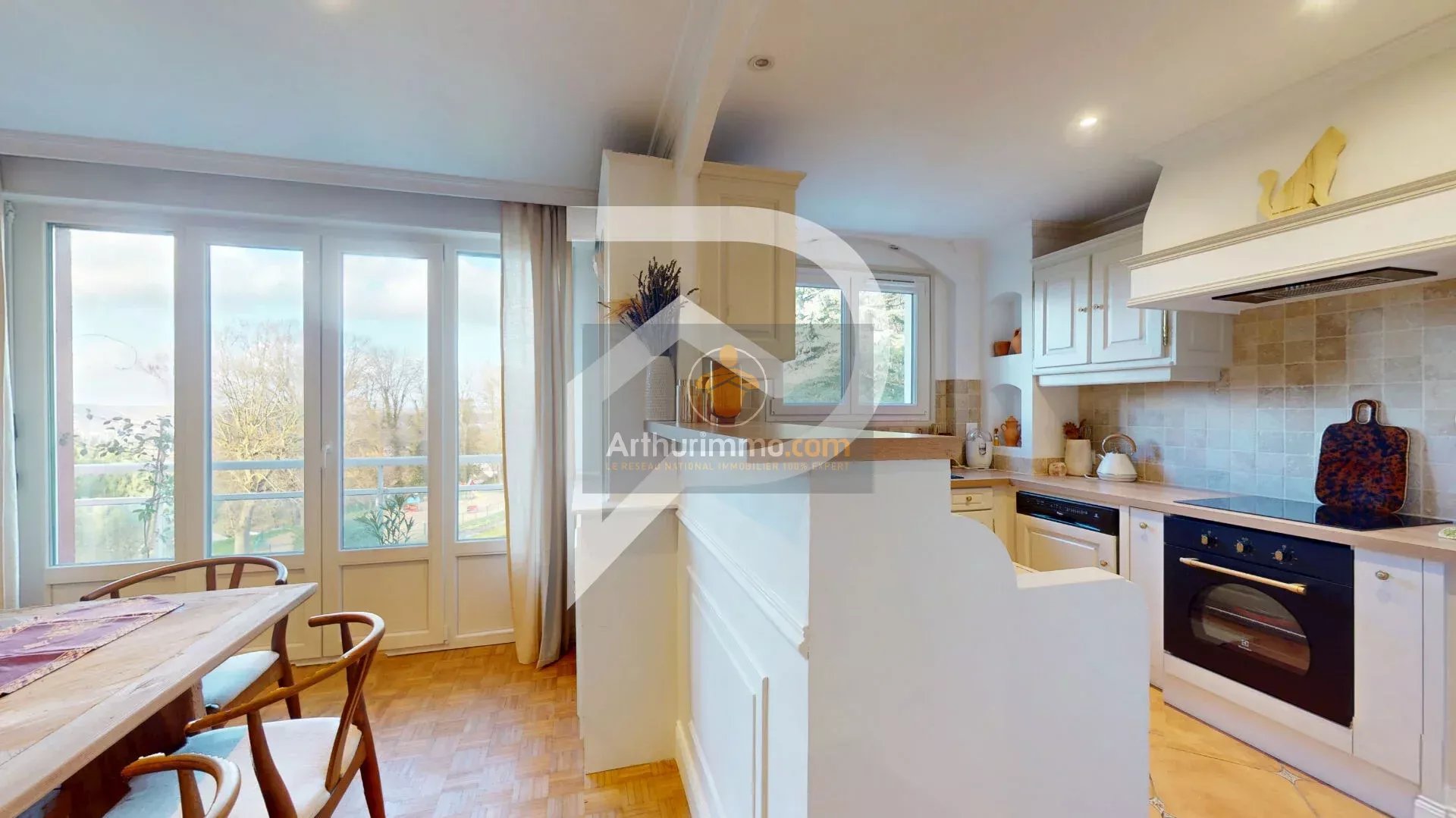 A VENDRE APPARTEMENT Le Port-Marly 4 PIECES 83M² double séjour 2 chambres parking cave