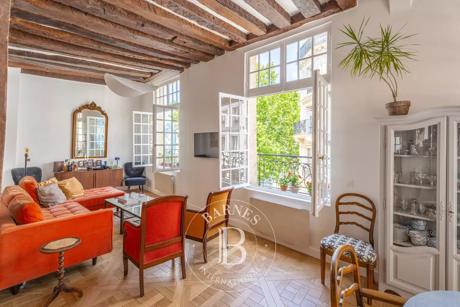 Daire Paris 4ème - picture 6