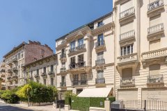 NICE City Center – Modern duplex apartment in a bourgeois building with a large terrace — photo 3 of 7