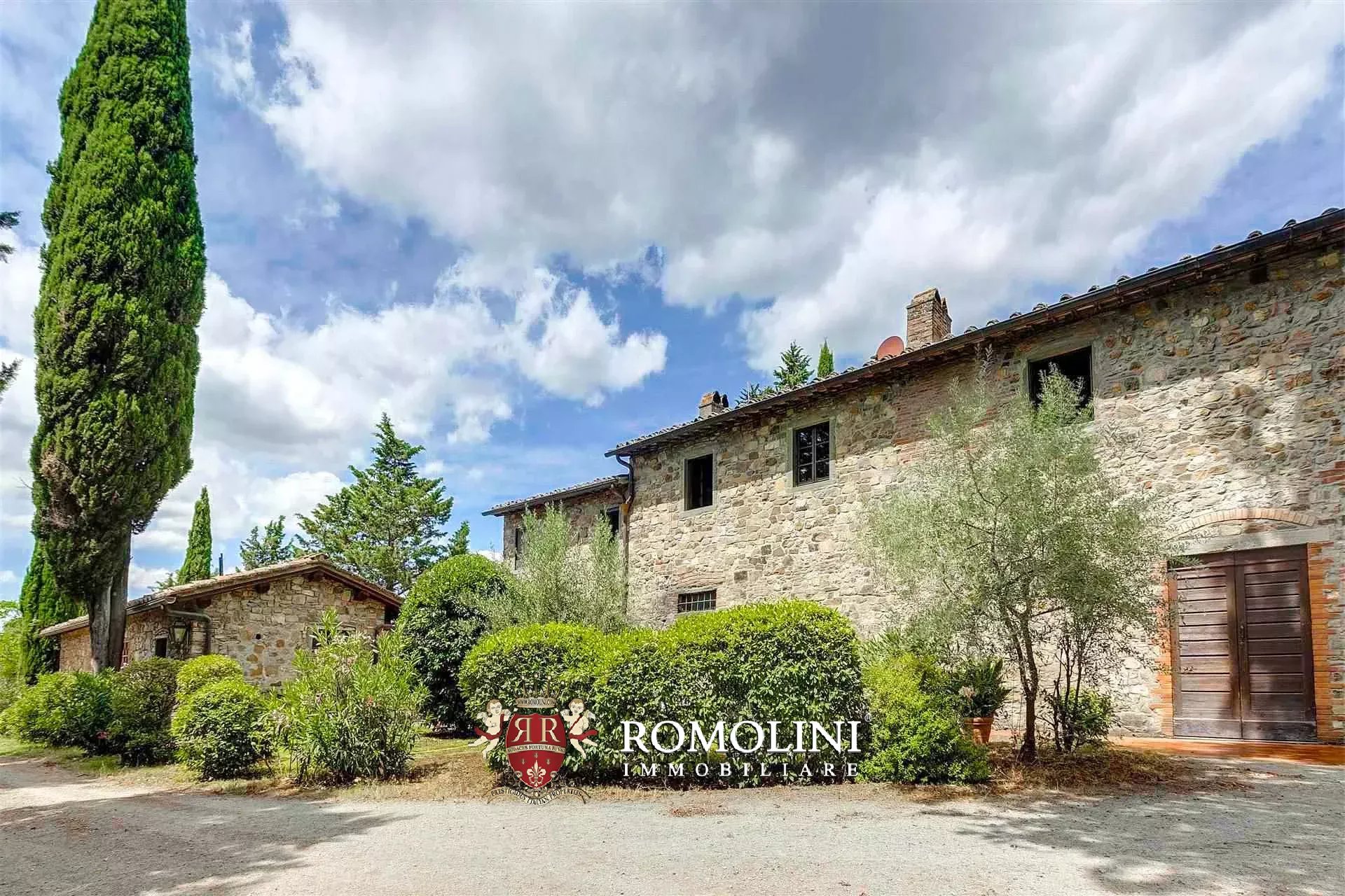 9 Bedroom Vineyard's Image 14