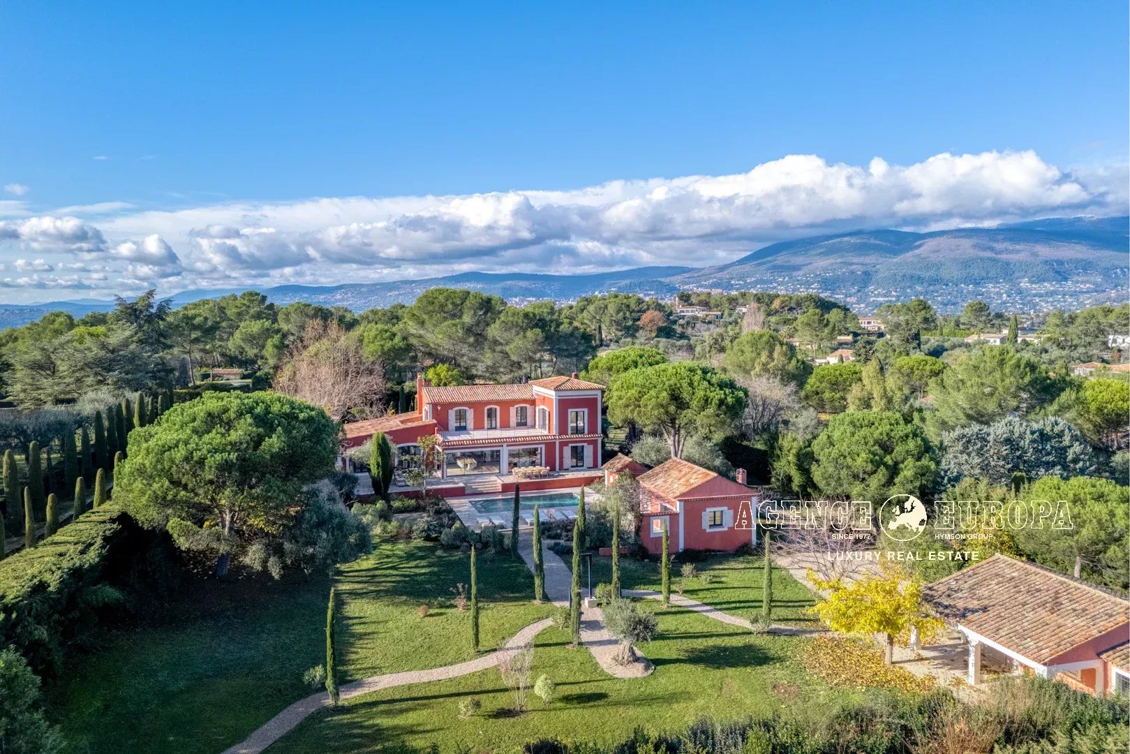 CASTELLARAS - ELEGANT RENOVATED PROPERTY