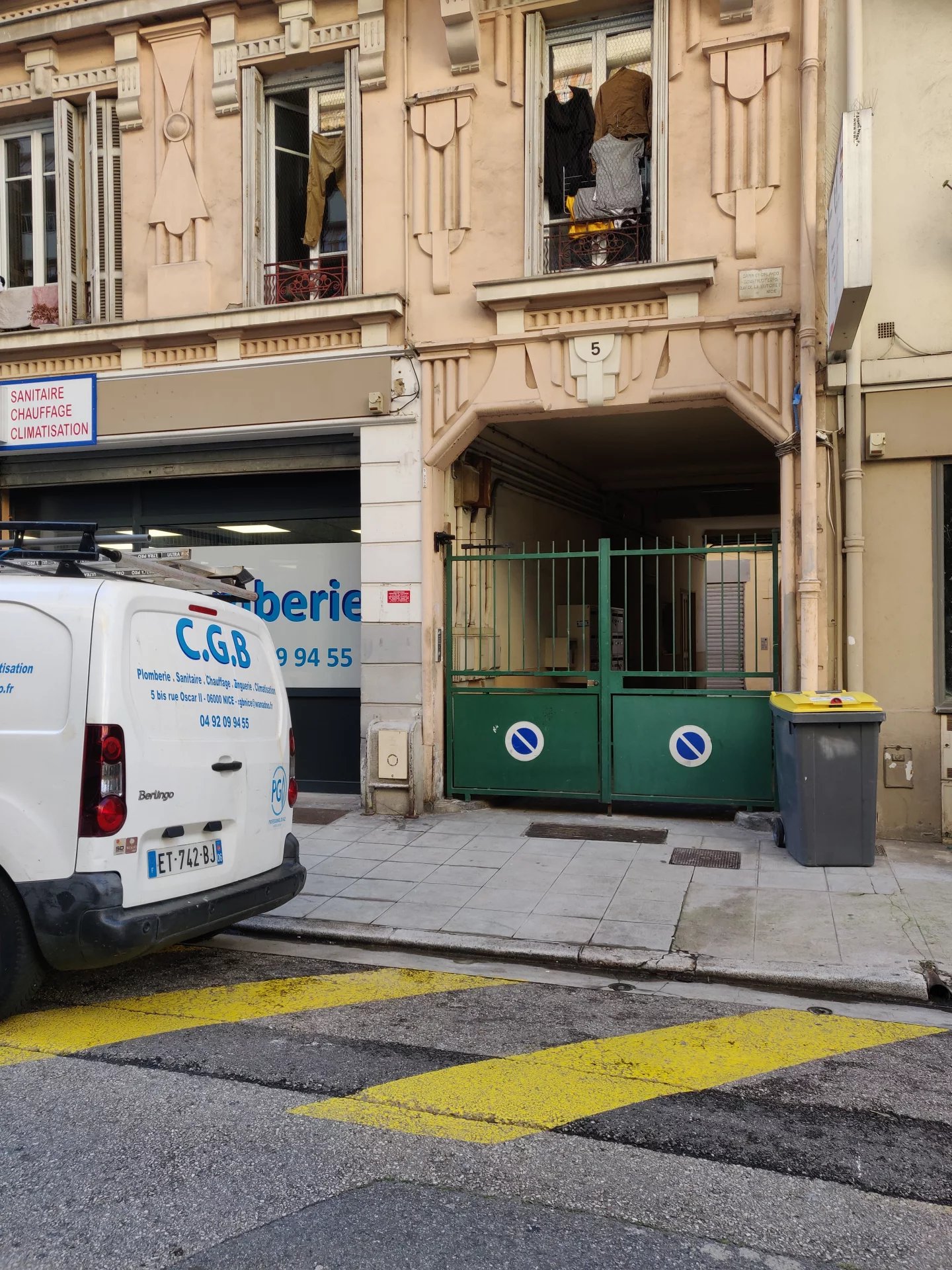 NICE / LE PIOL - Local - 1 930€HT/mois CC