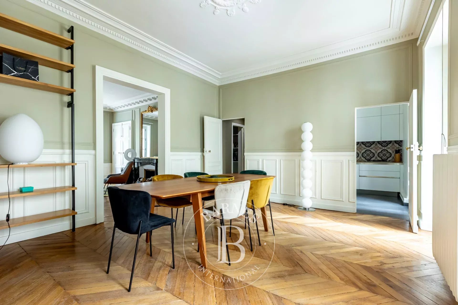 Daire Paris 8ème - picture 6