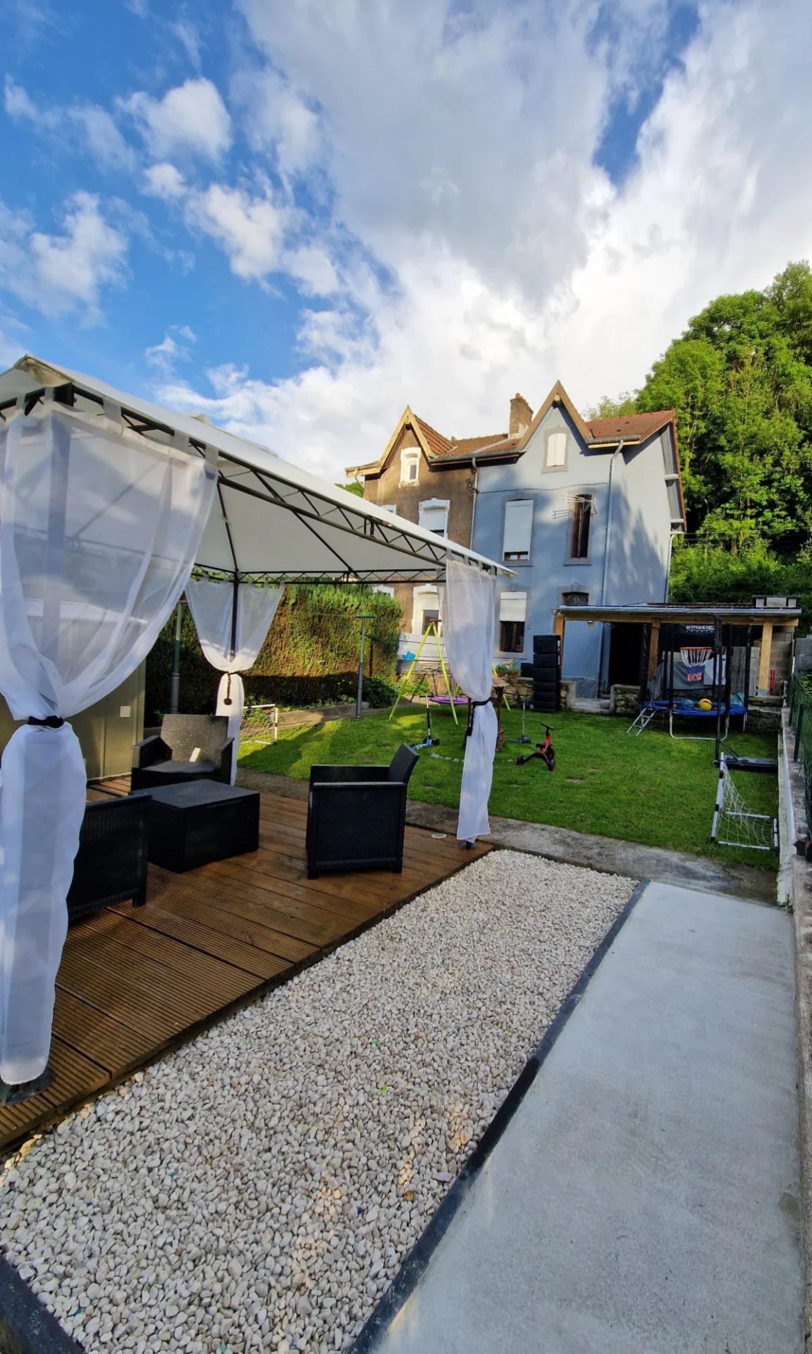 Maison 3 chambres avec garage et terrasses à Longwy Bas
