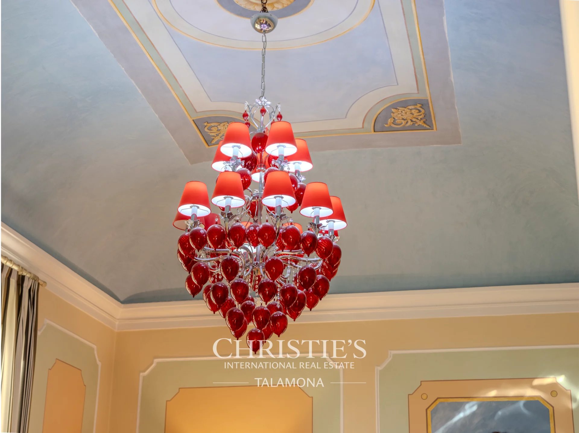9 Bedroom Villa/Townhouse's Image 35