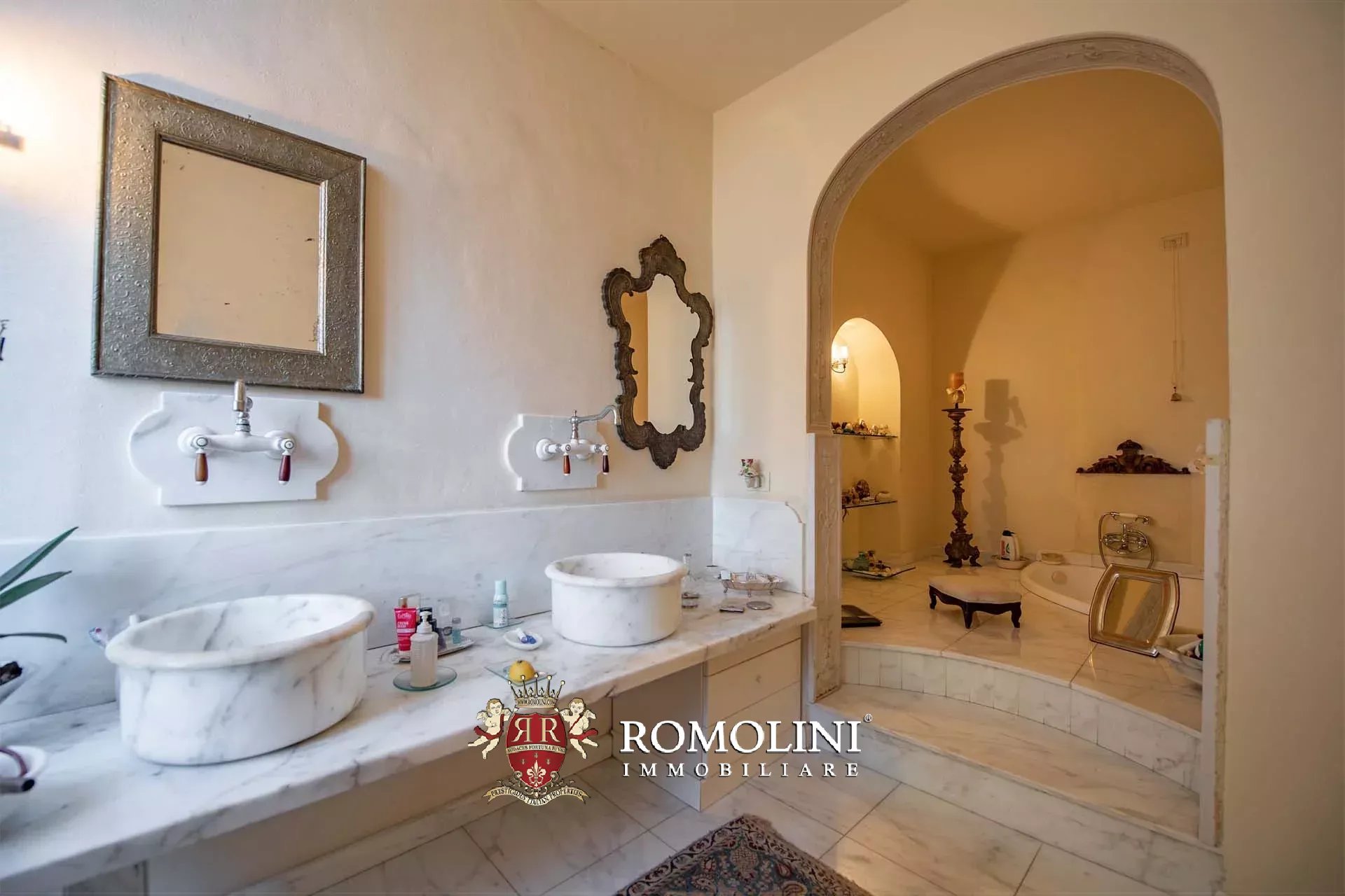 12 Bedroom Villa/Townhouse's Image 48