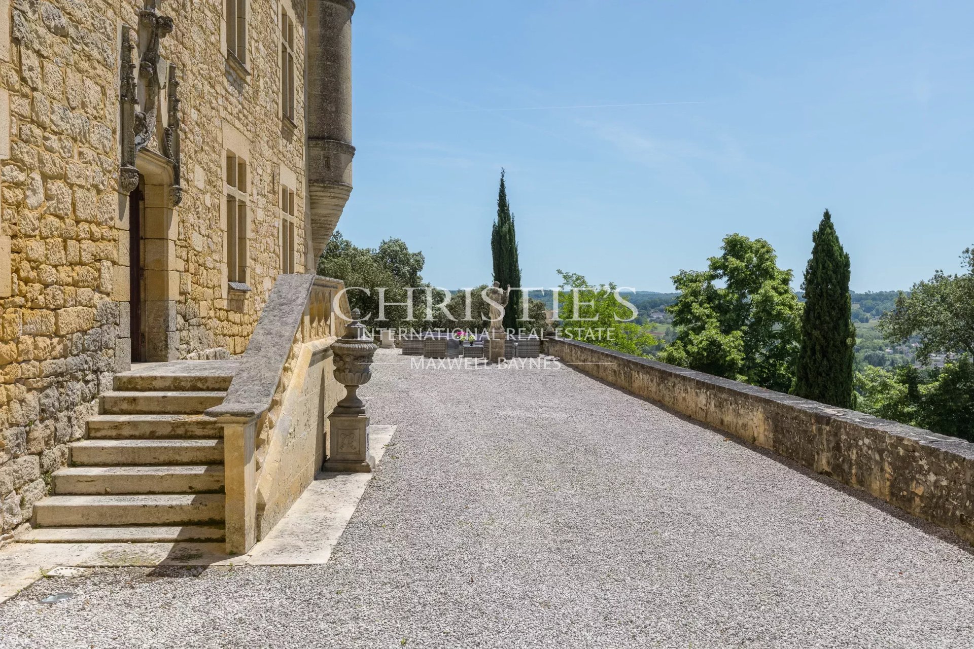 17 Bedroom Chateau's Image 39