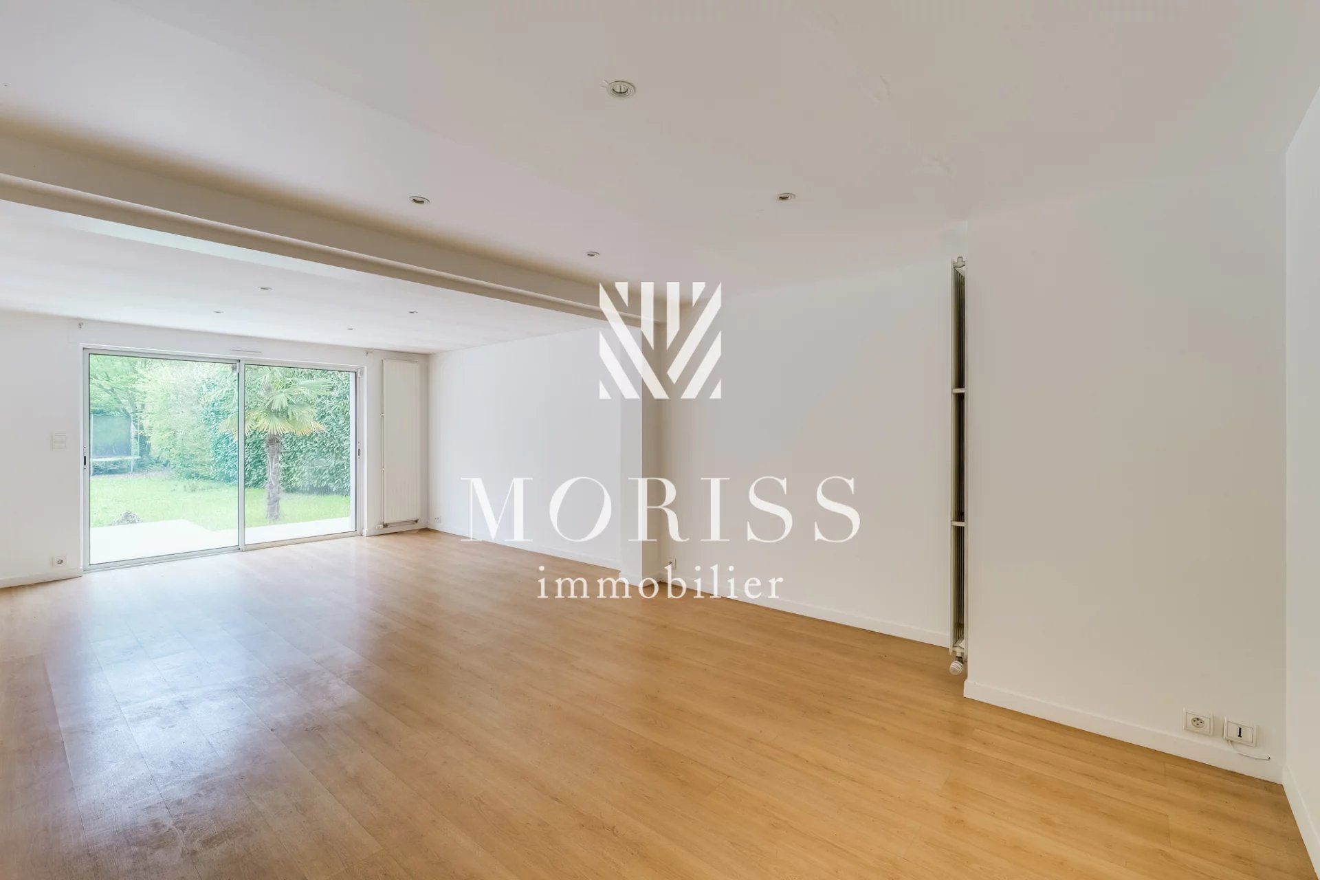 Joinville-Le-Pont  Maison de 9 pièces + jardin - Image Array