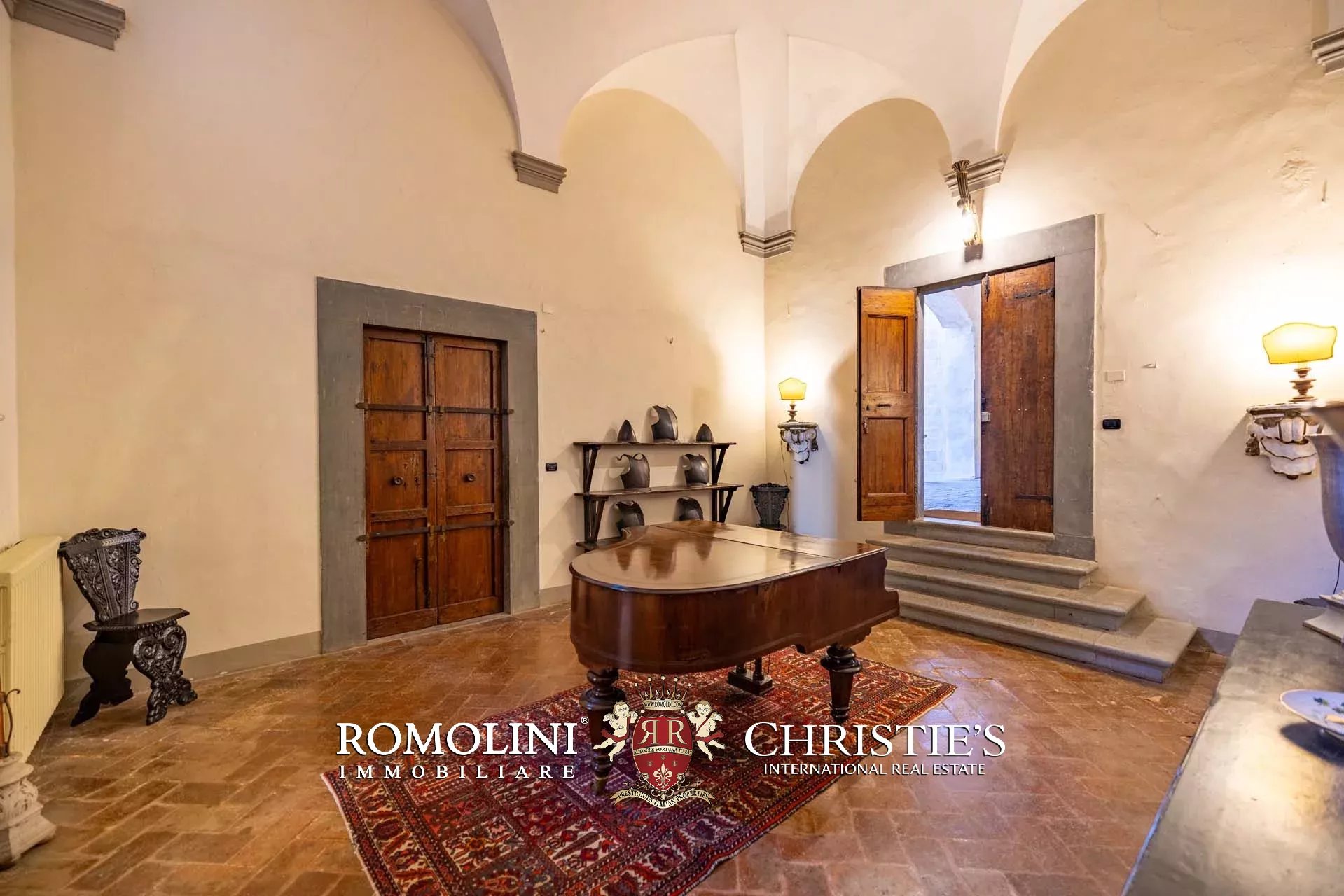 71 Bedroom Chateau's Image 40