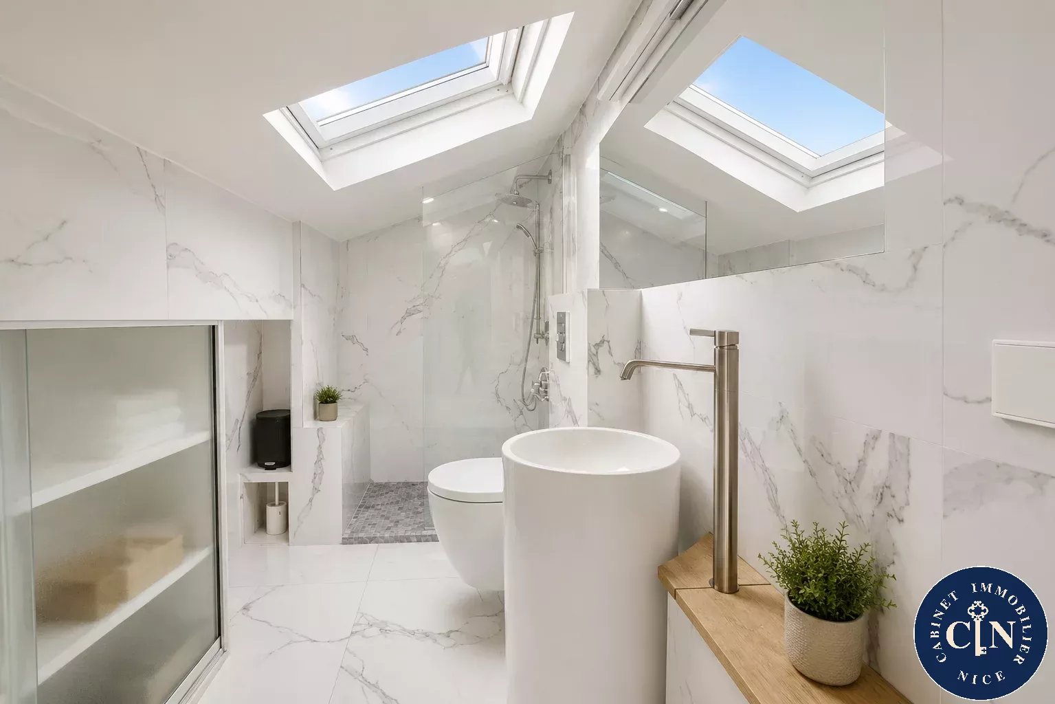 2 pièces - Duplex de charme - Carré d'Or — photo 6