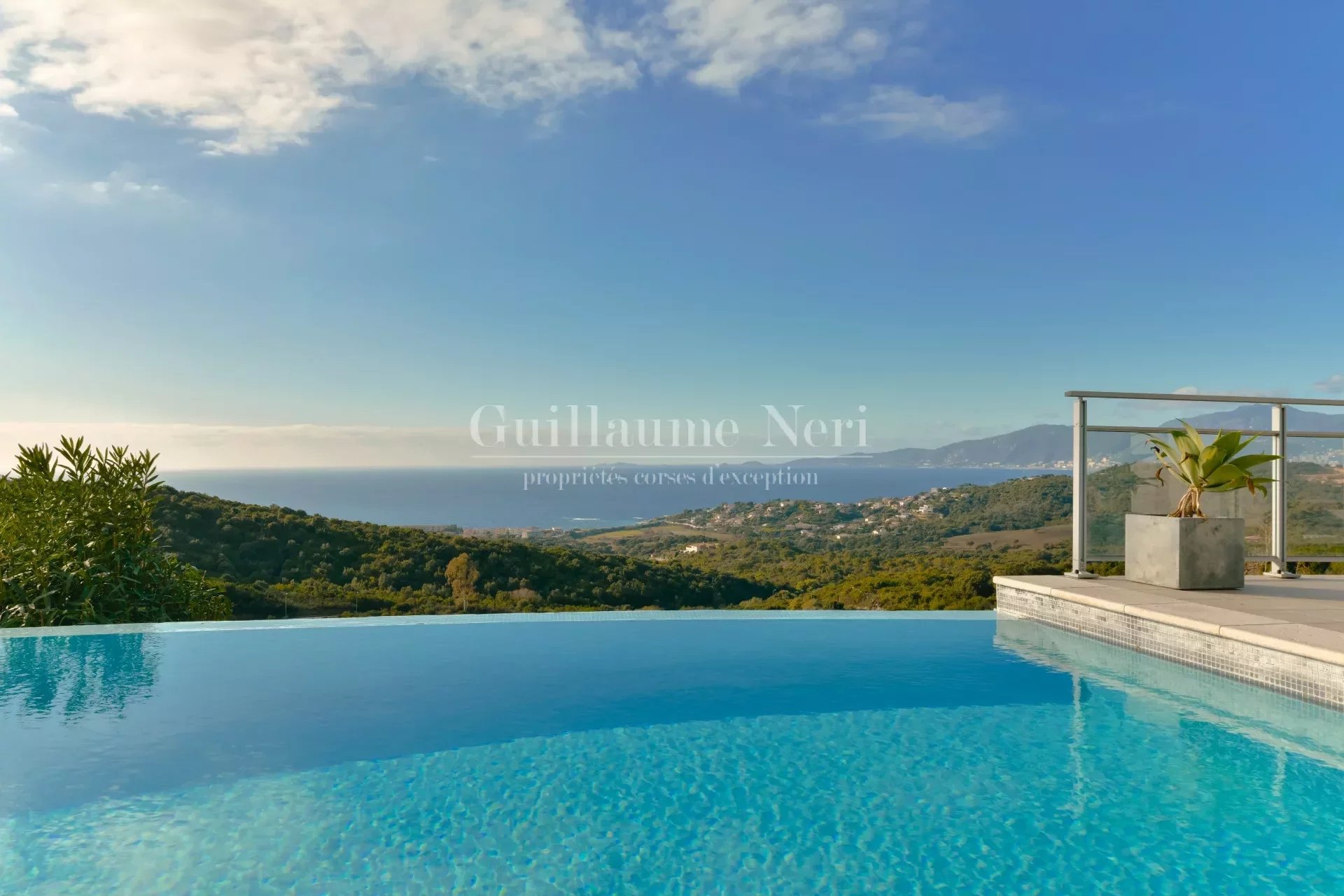 Villa AURORE-5 chambres, piscine, vue mer panoramique