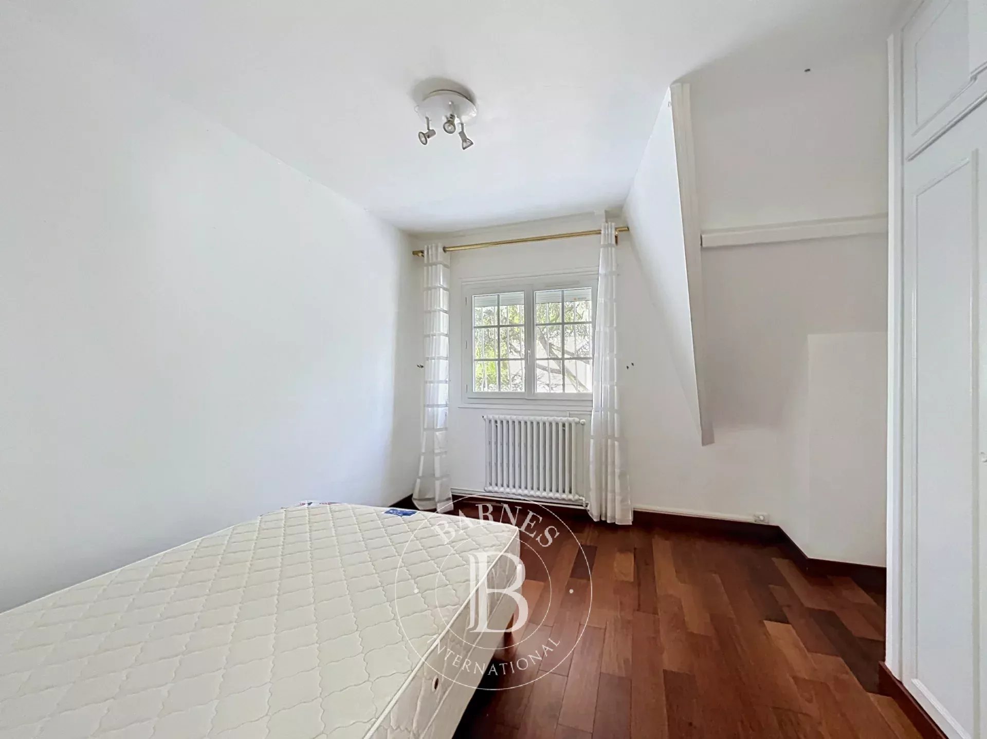 Vaucresson  - House 4 Bedrooms - picture 13