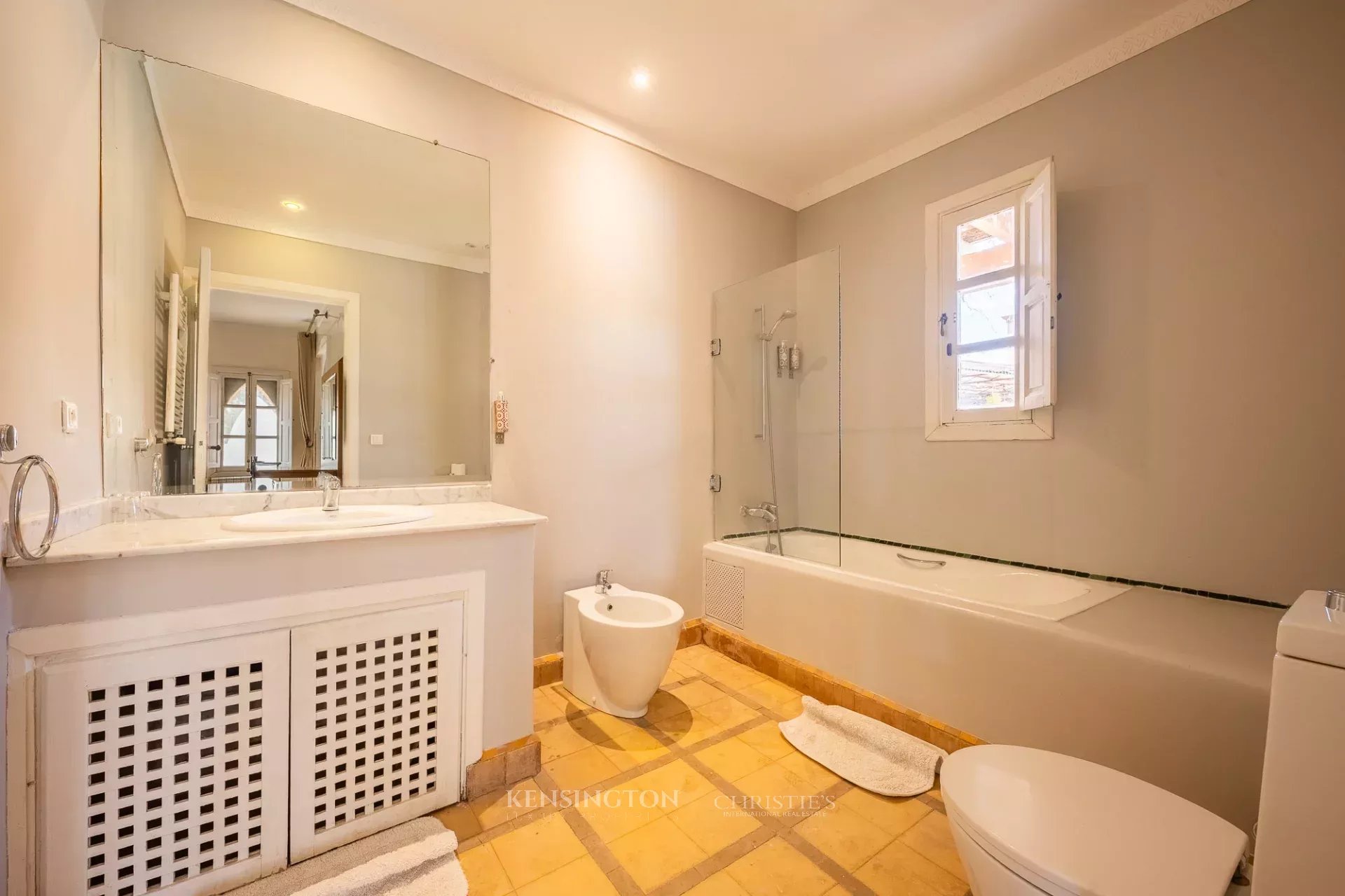 12 Bedroom Villa/Townhouse's Image 14