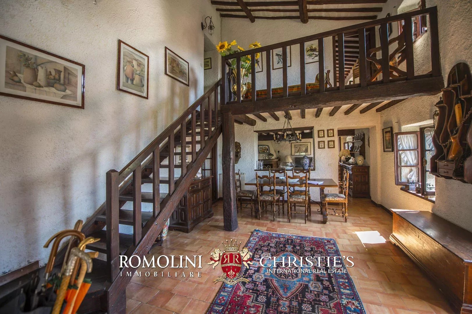 5 Bedroom Villa/Townhouse's Image 8